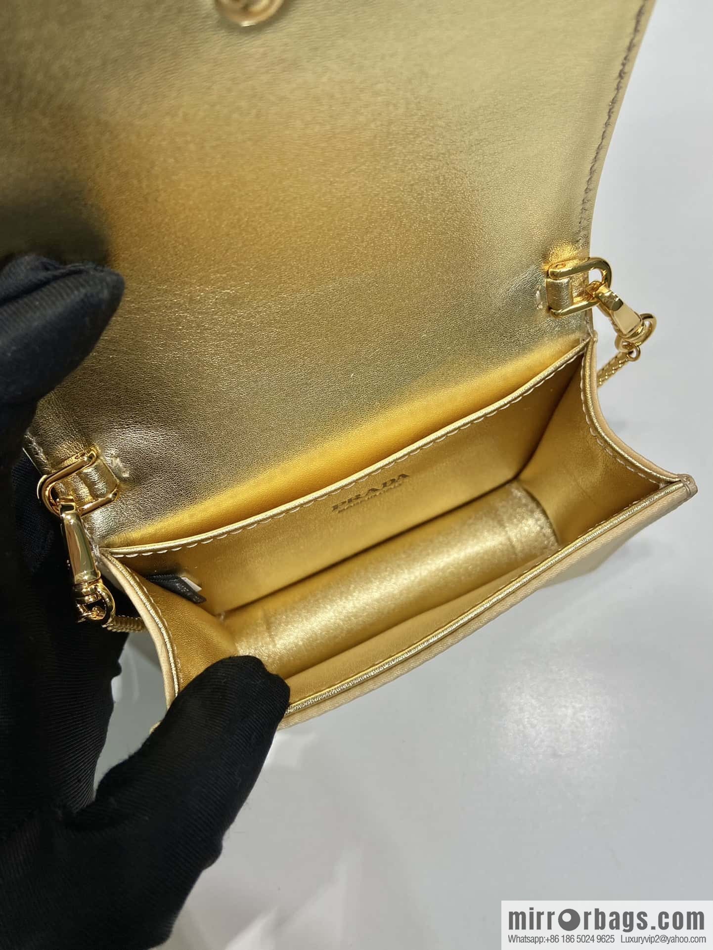 PRADA 🎉 necklace 🎉 1MR024 gold