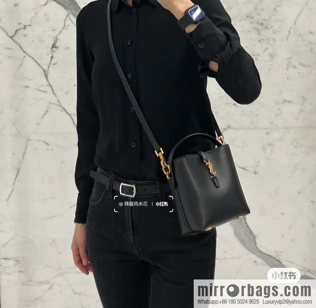 SAINT LAURENT YSL YSL summer new model YSL glossy leather (fabric) _ mini bucket bag 765870