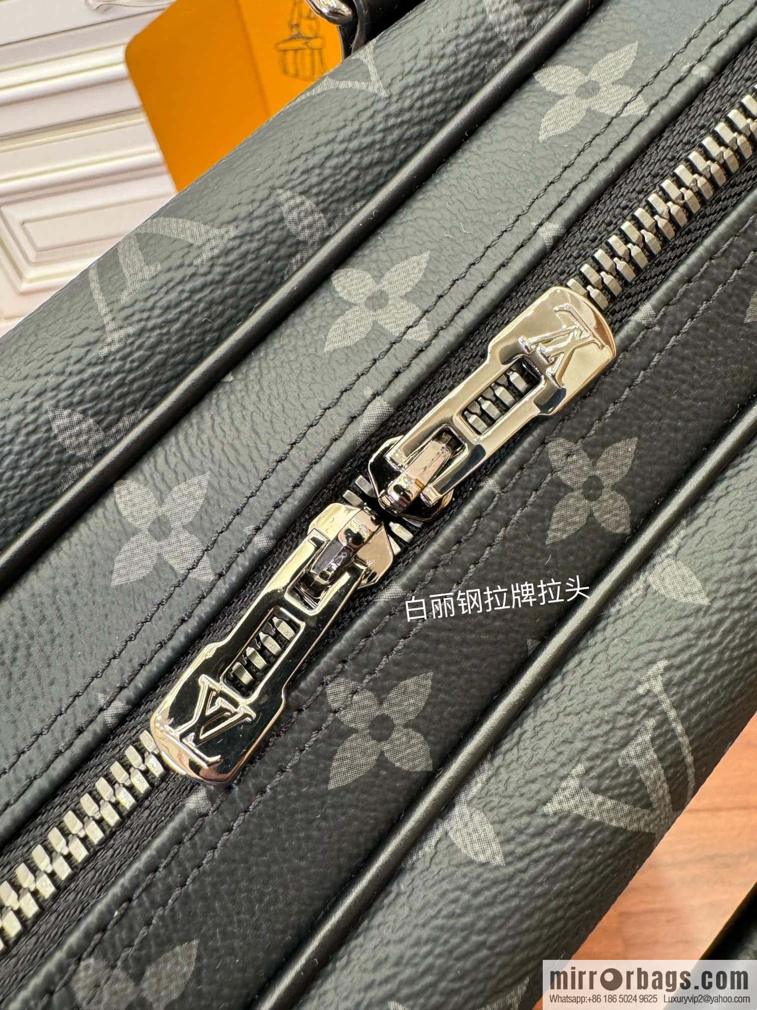 LV M46457 Porte-Documents Voyage PM