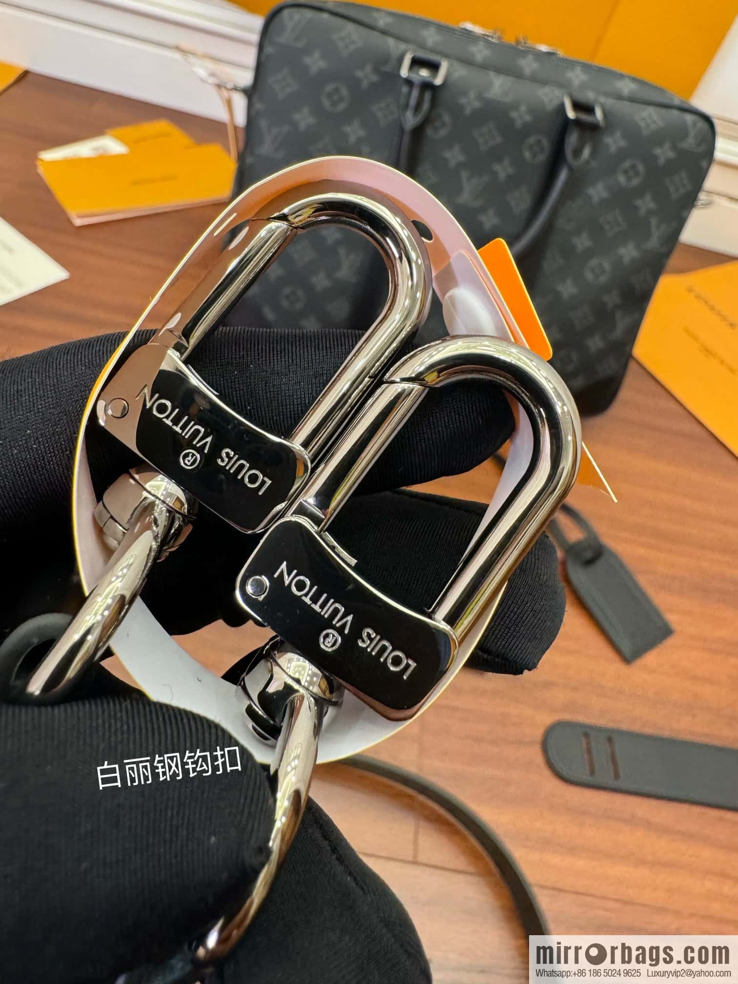 LV M46457 Porte-Documents Voyage PM