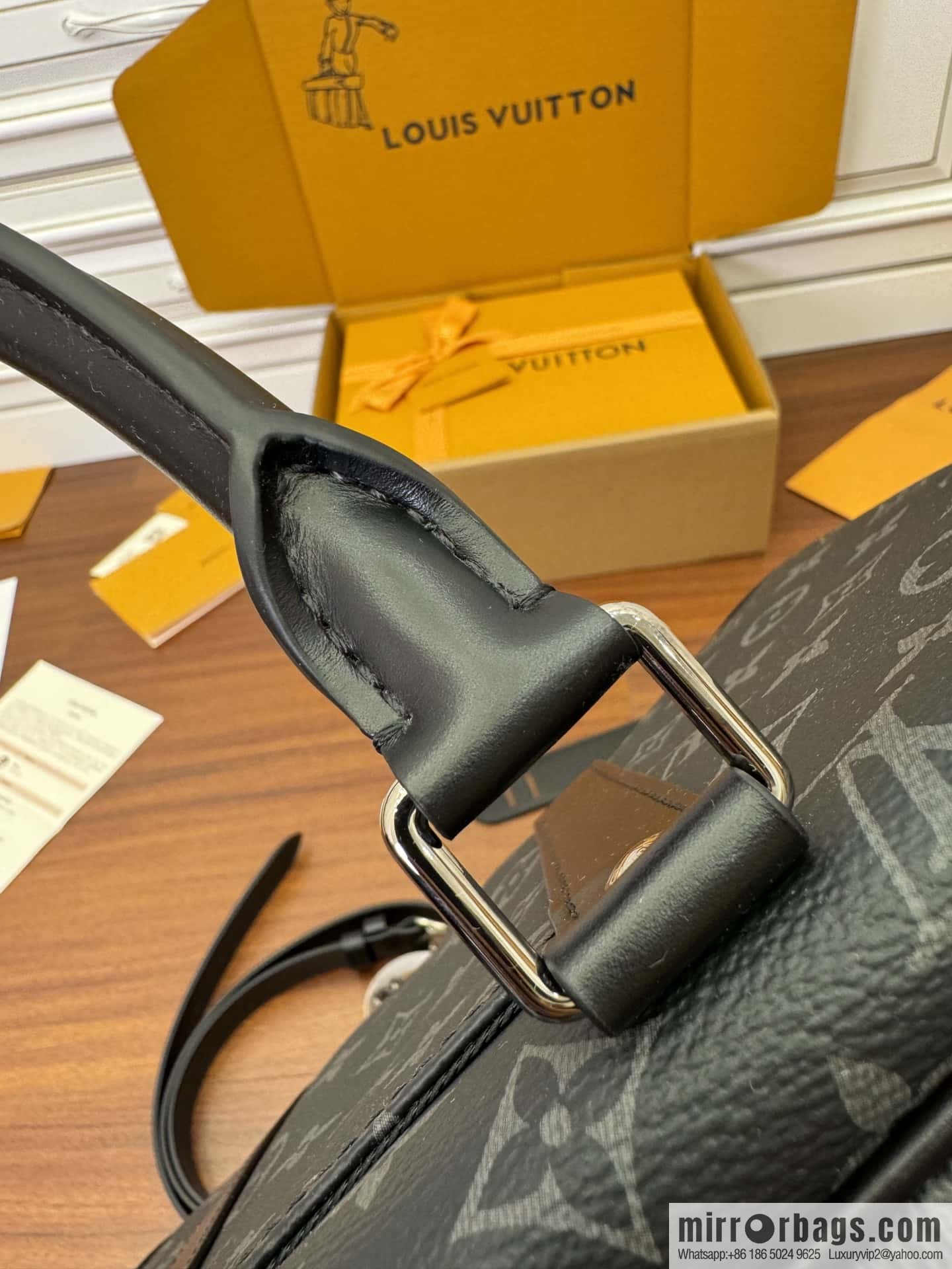 LV M46457 Porte-Documents Voyage PM