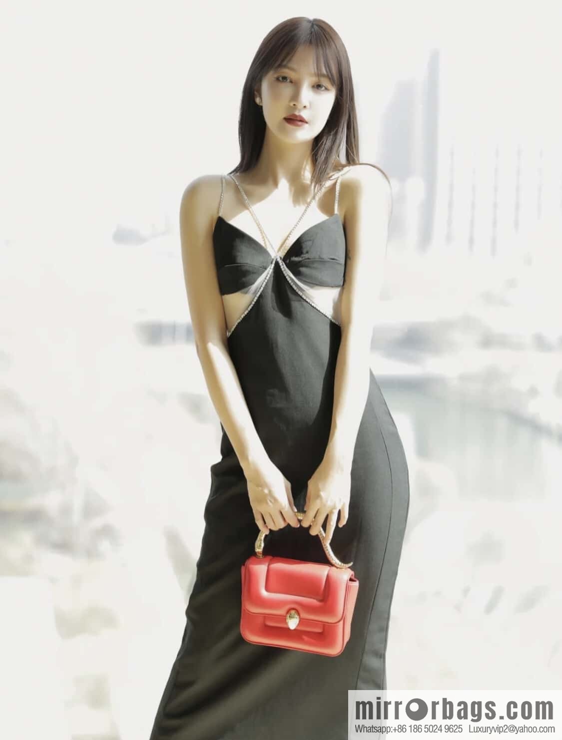 BVLGARI Bulgari joint design limited edition Mary Katrantzou snakehead bag 291071 red 19CM