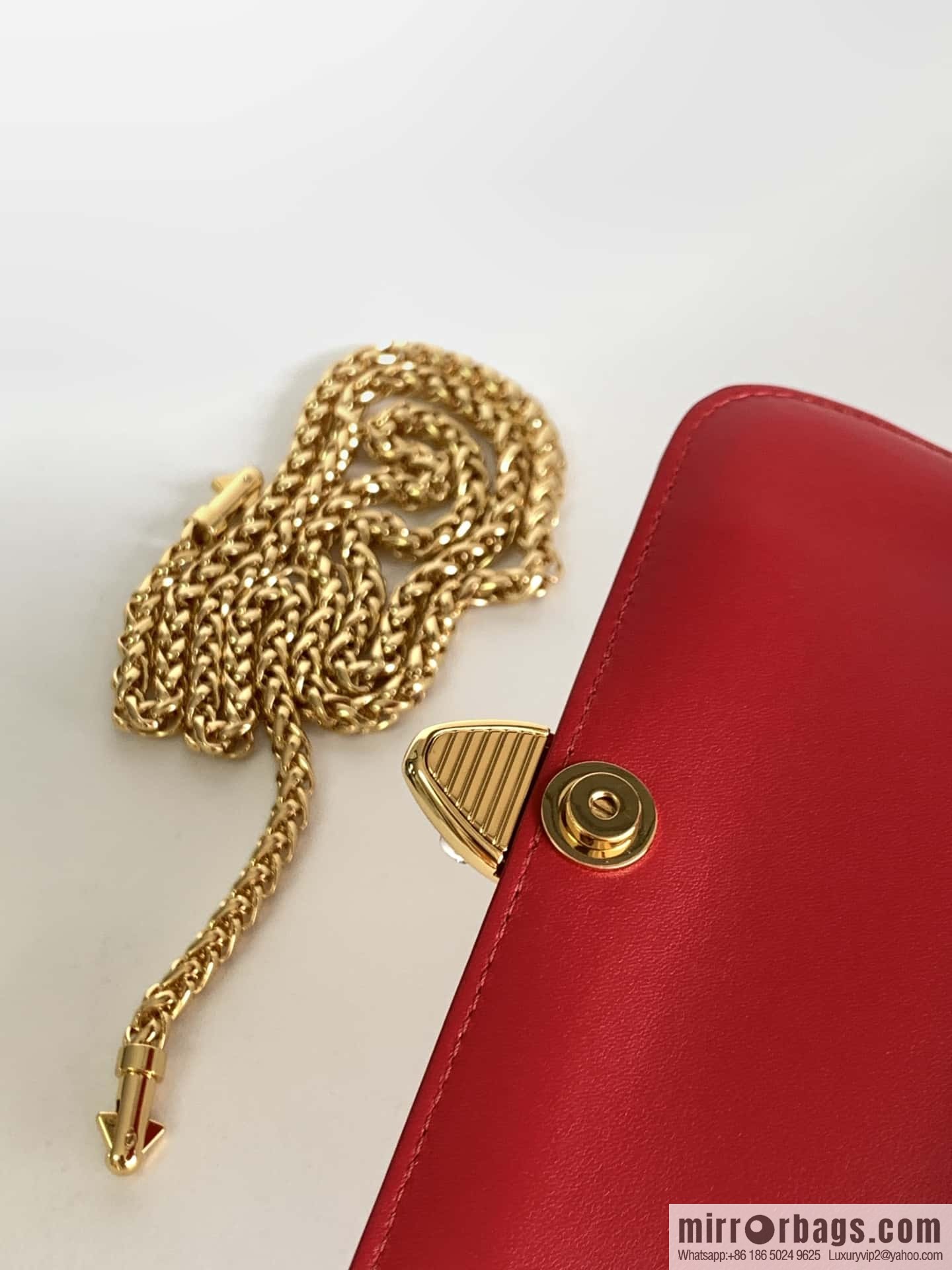 BVLGARI Bulgari joint design limited edition Mary Katrantzou snakehead bag 291071 red 19CM