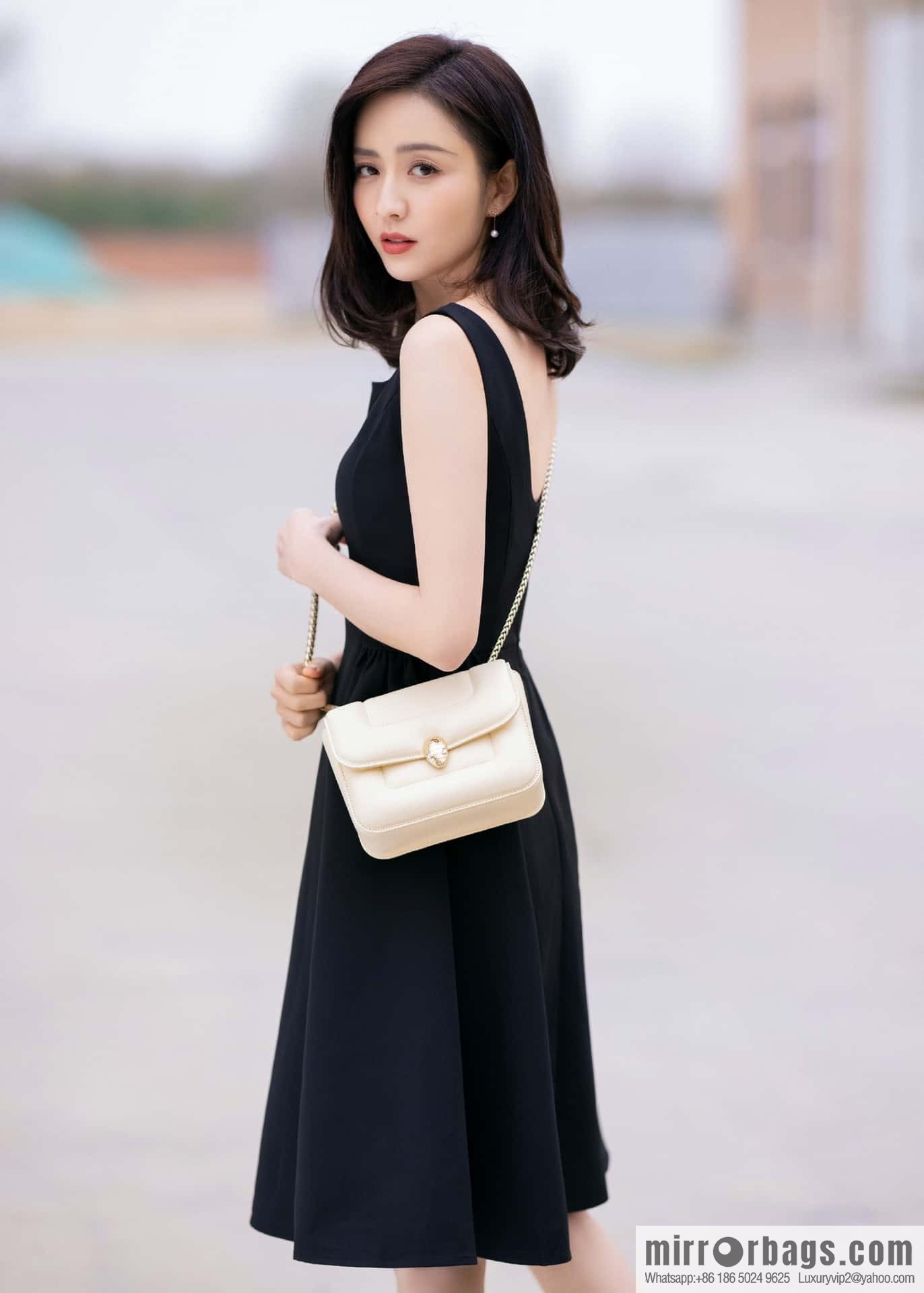 BVLGARI Bulgari joint design limited edition Mary Katrantzou snakehead bag 291071 milkshake white 19CM