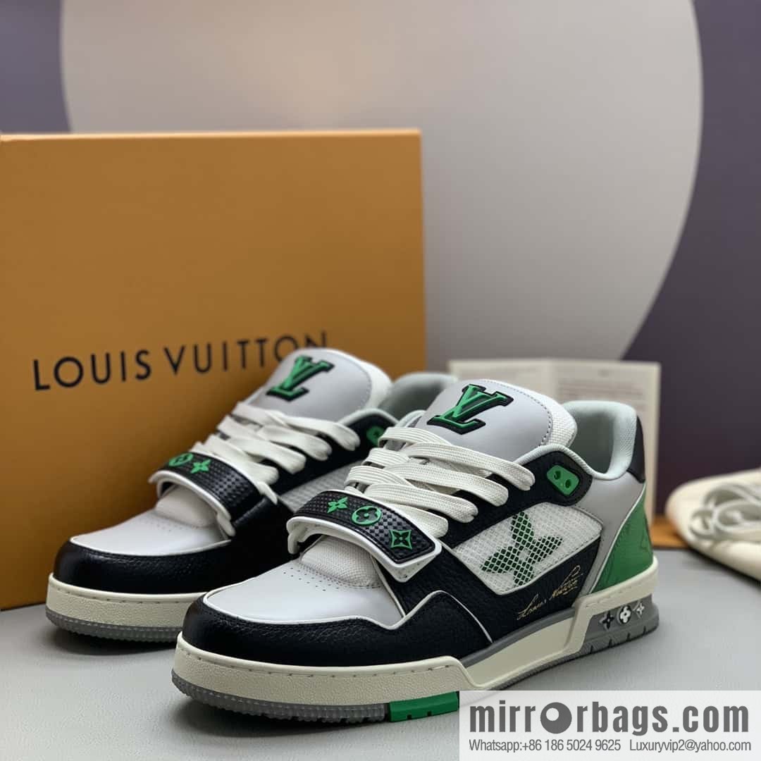 LV/Louis Vuitton, calfskin men's sports running shoes