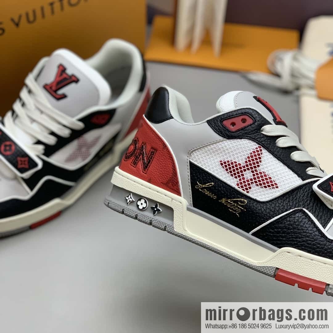 LV/Louis Vuitton, calfskin men's sports running shoes