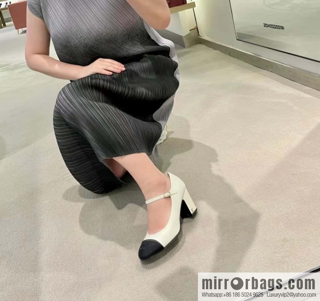 CHANEL Xiaoxiang thick heel Mary Jane high heels