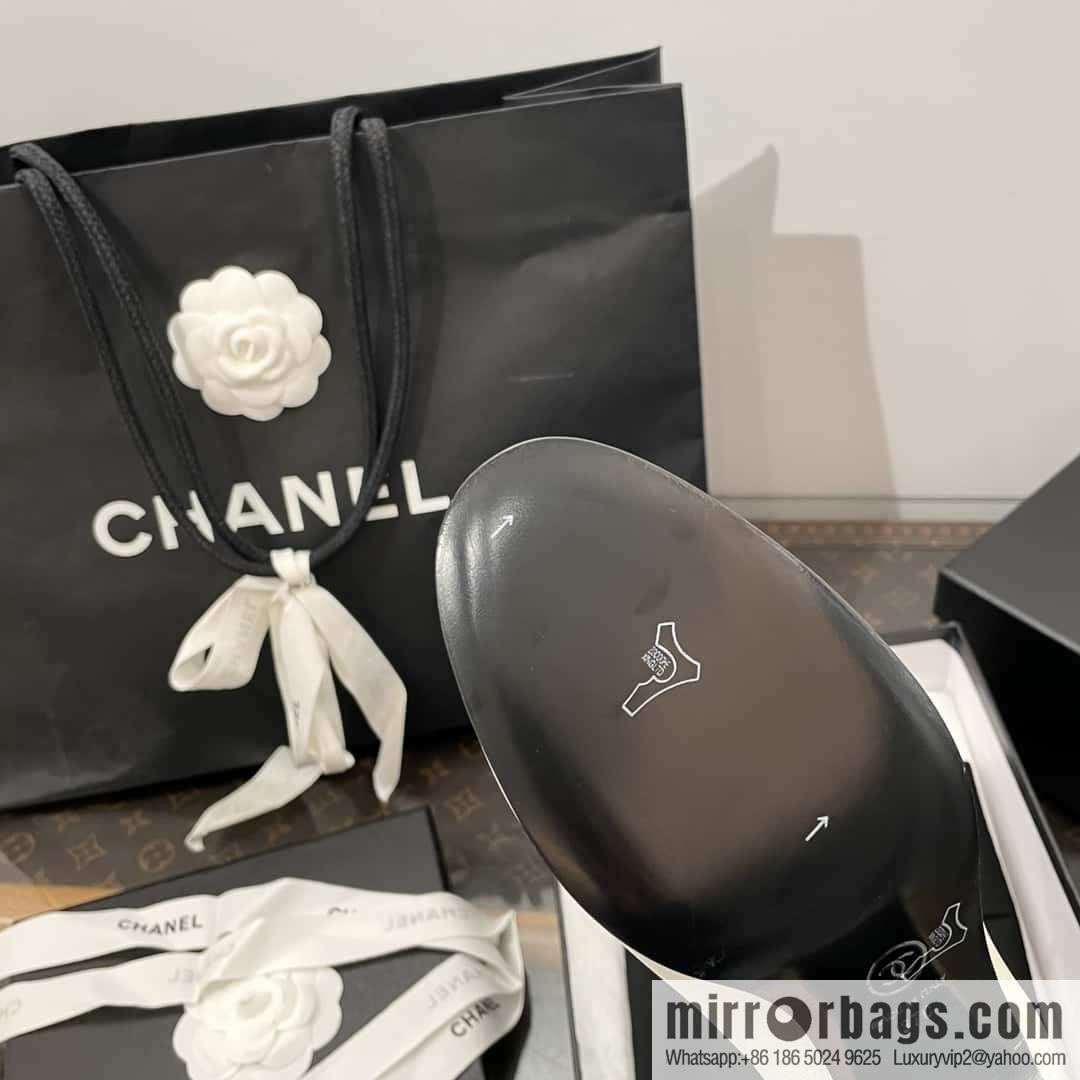 CHANEL Xiaoxiang thick heel Mary Jane high heels