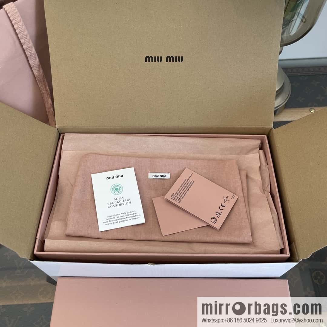MIUMIU Miu Miu Early spring flat-soled lace-up Forrest training shoes