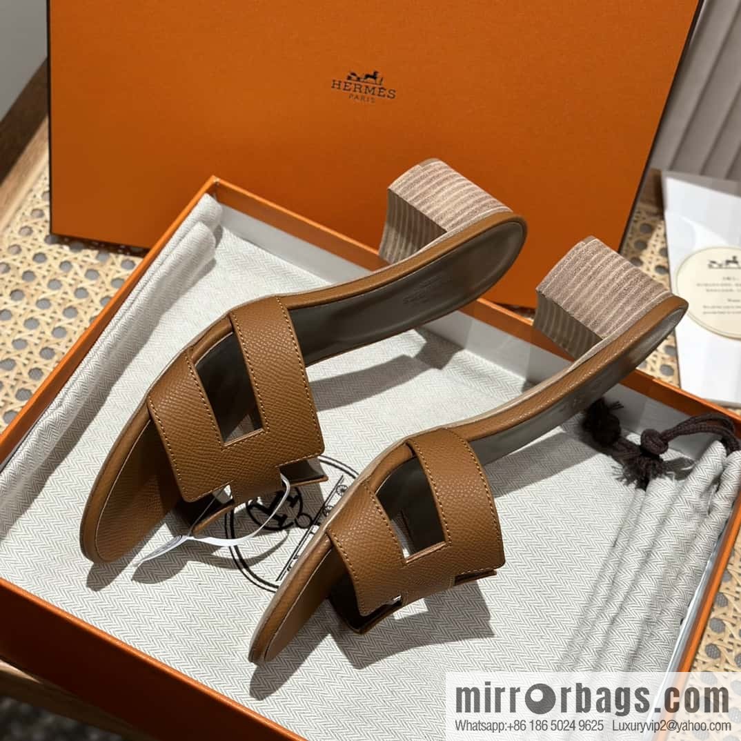 Hermès H's classic high heels, gold-brown natural line