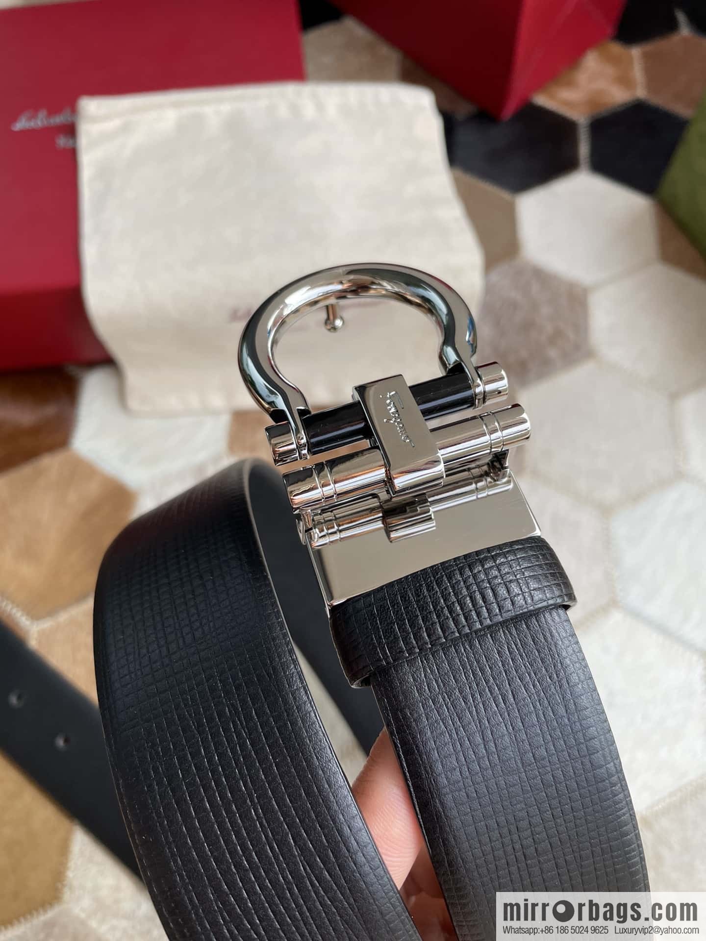 Salvatore Ferragamo (Italy) Men's Belt 3.5cm Imported First Layer Cowhide Pressed Texture Delicate Semicircular Metal Buckle Belt