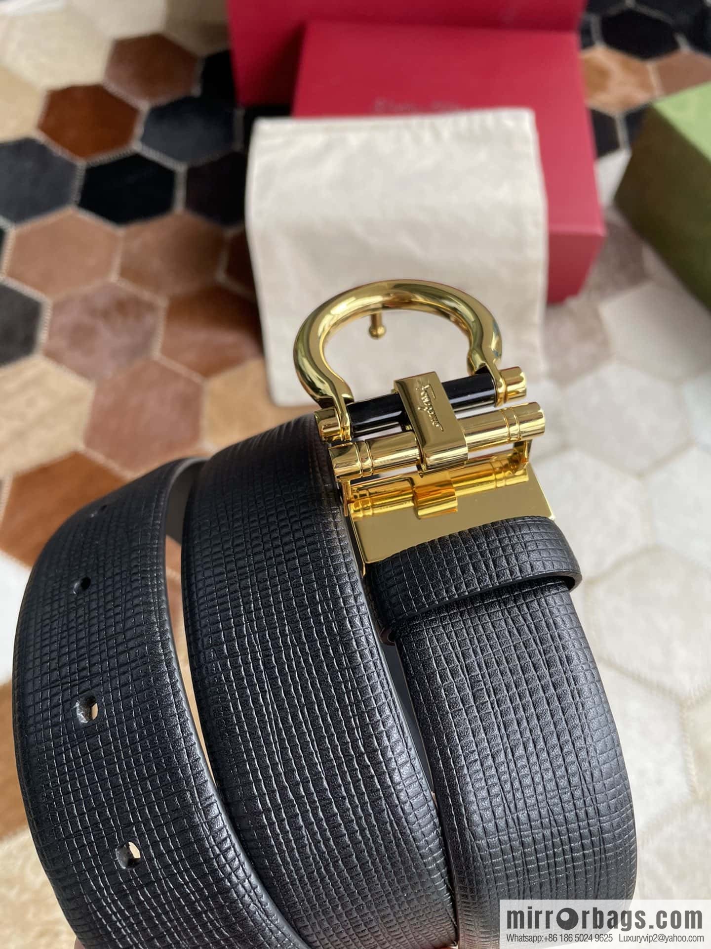 Salvatore Ferragamo (Italy) Men's Belt 3.5cm Imported First Layer Cowhide Pressed Texture Delicate Semicircular Metal Buckle Belt