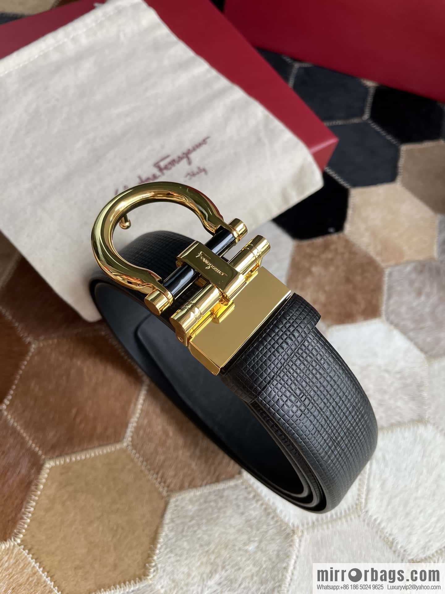 Salvatore Ferragamo (Italy) Men's Belt 3.5cm Imported First Layer Cowhide Pressed Texture Delicate Semicircular Metal Buckle Belt