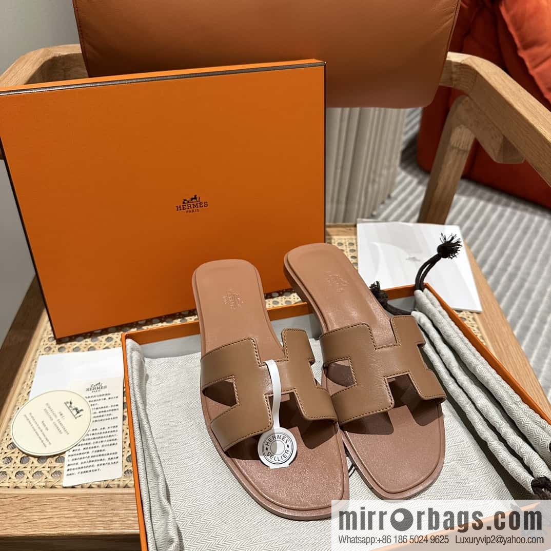 Hermès leather outsole H slippers