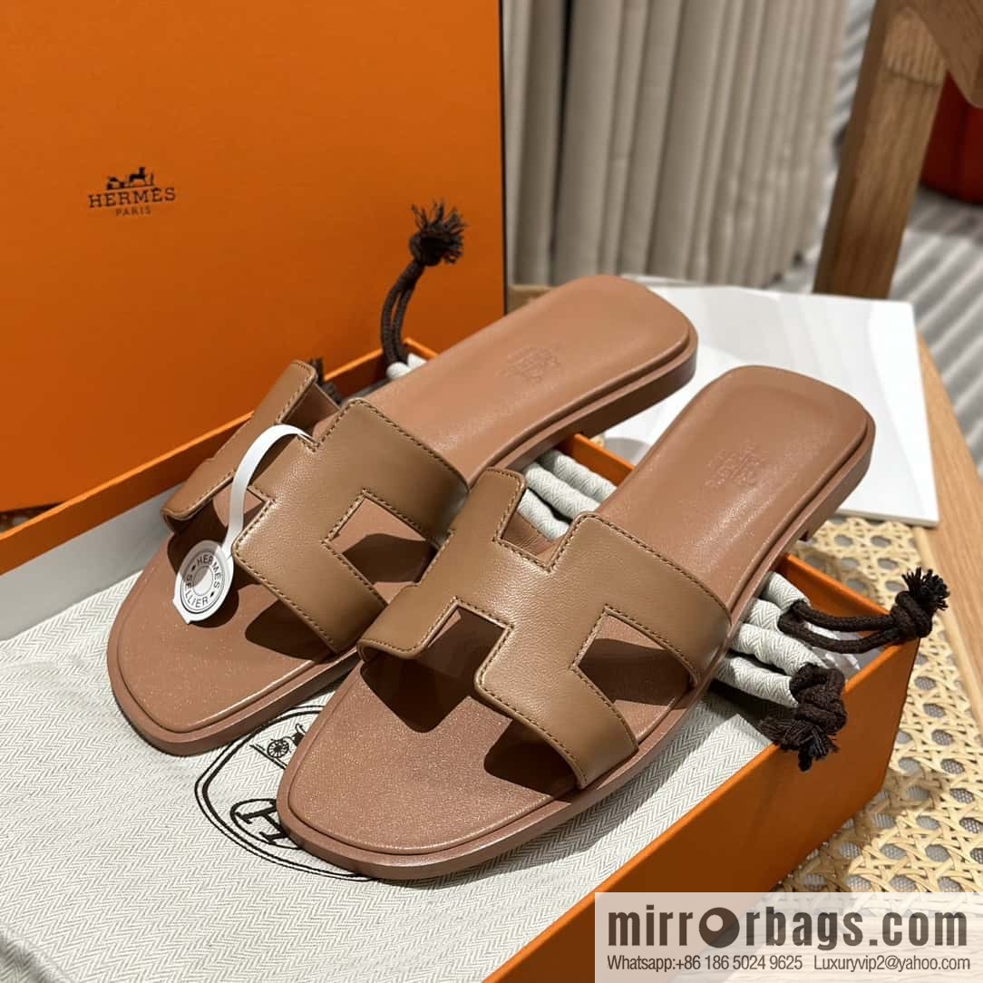 Hermès leather outsole H slippers