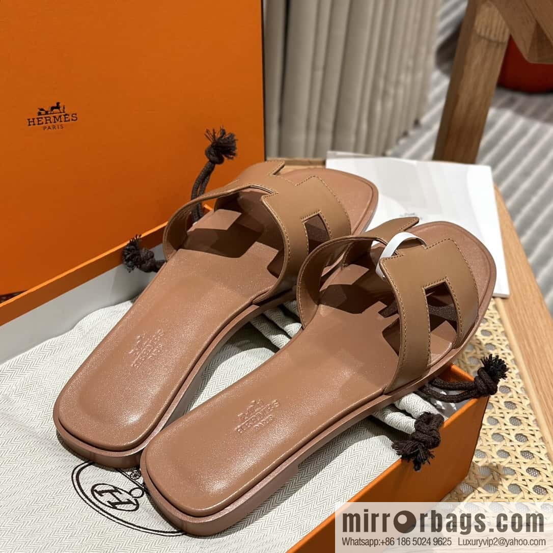 Hermès leather outsole H slippers