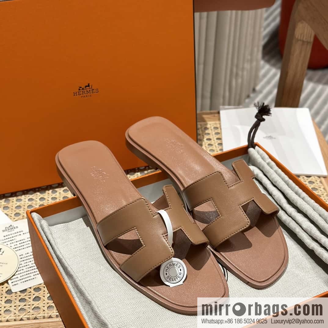 Hermès leather outsole H slippers