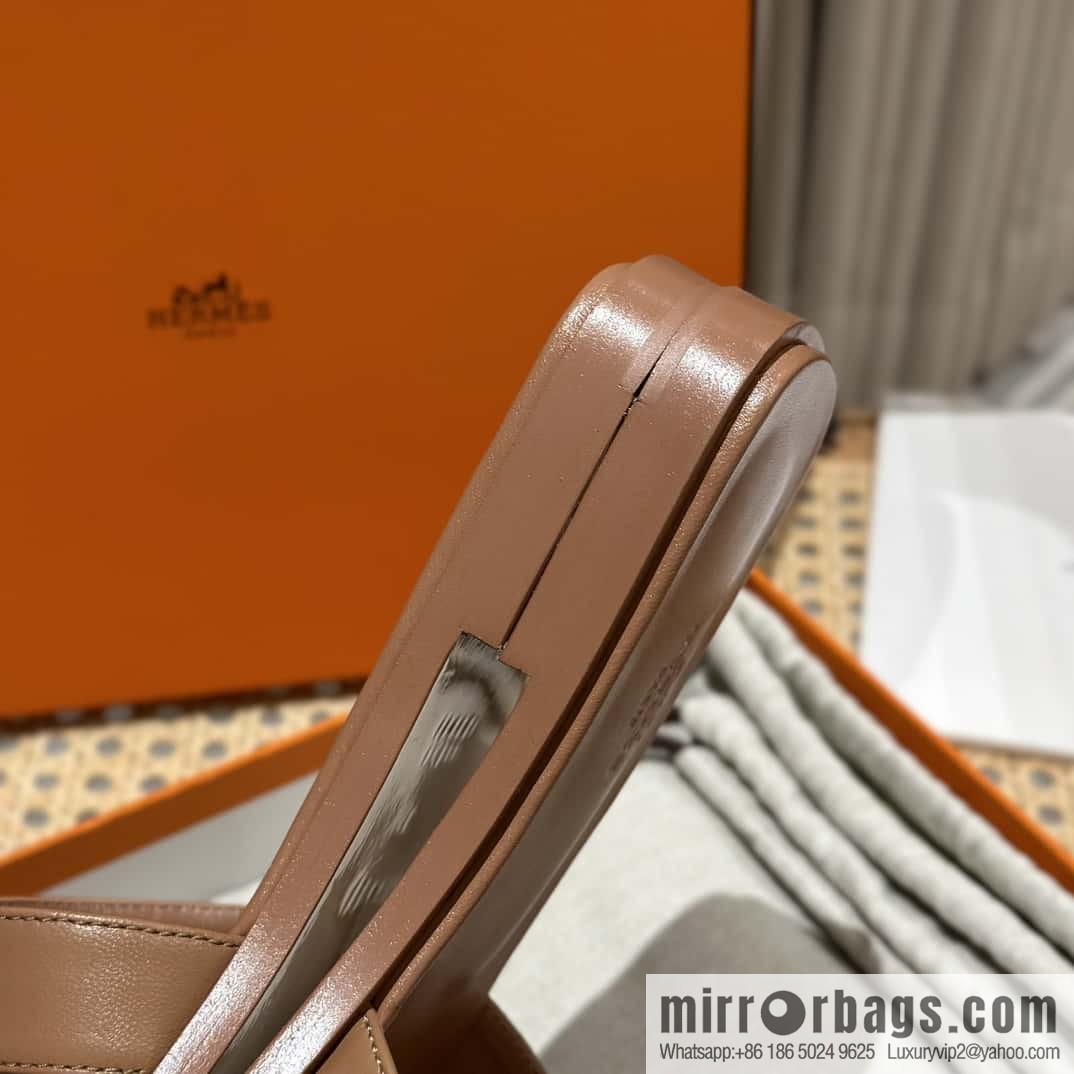 Hermès leather outsole H slippers