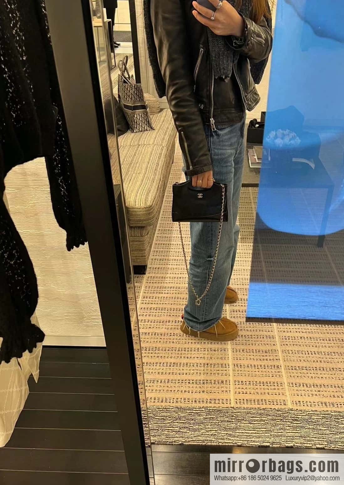 CHANEL 24C horizontal 31bagmini AS3656 black