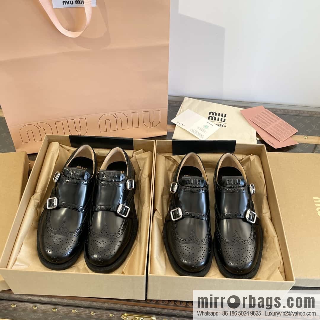 𝐂𝐡𝐮𝐫𝐜𝐡’𝐬 𝐱 𝐌𝐢𝐮 𝐌𝐢𝐮||𝟐𝟎𝟐𝟑 joint Brock carved Oxford small leather shoes