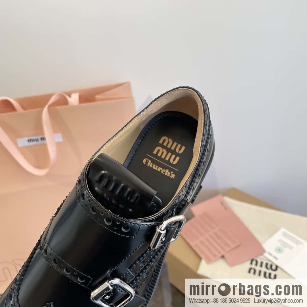 𝐂𝐡𝐮𝐫𝐜𝐡’𝐬 𝐱 𝐌𝐢𝐮 𝐌𝐢𝐮||𝟐𝟎𝟐𝟑 joint Brock carved Oxford small leather shoes