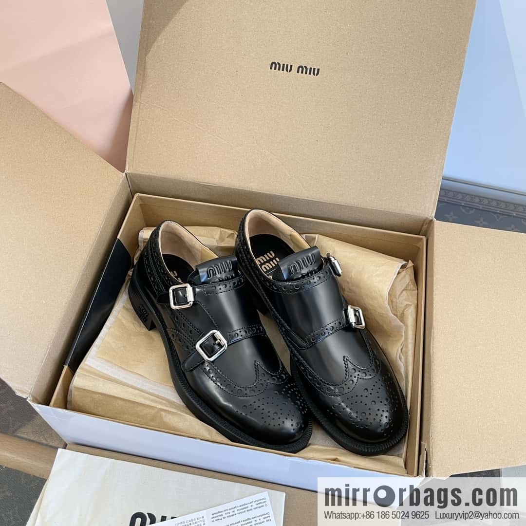 𝐂𝐡𝐮𝐫𝐜𝐡’𝐬 𝐱 𝐌𝐢𝐮 𝐌𝐢𝐮||𝟐𝟎𝟐𝟑 joint Brock carved Oxford small leather shoes