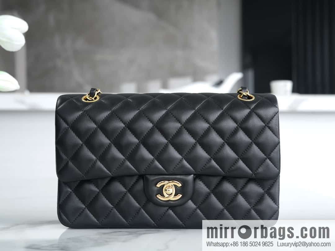 CHANEL 𝗖𝗙 𝗖𝗹𝗮𝘀𝘀𝗶𝗰 𝗙𝗹𝗮𝗽 medium classic mouth cover bag, black sheep gold ⚜️ genuine leather A01112