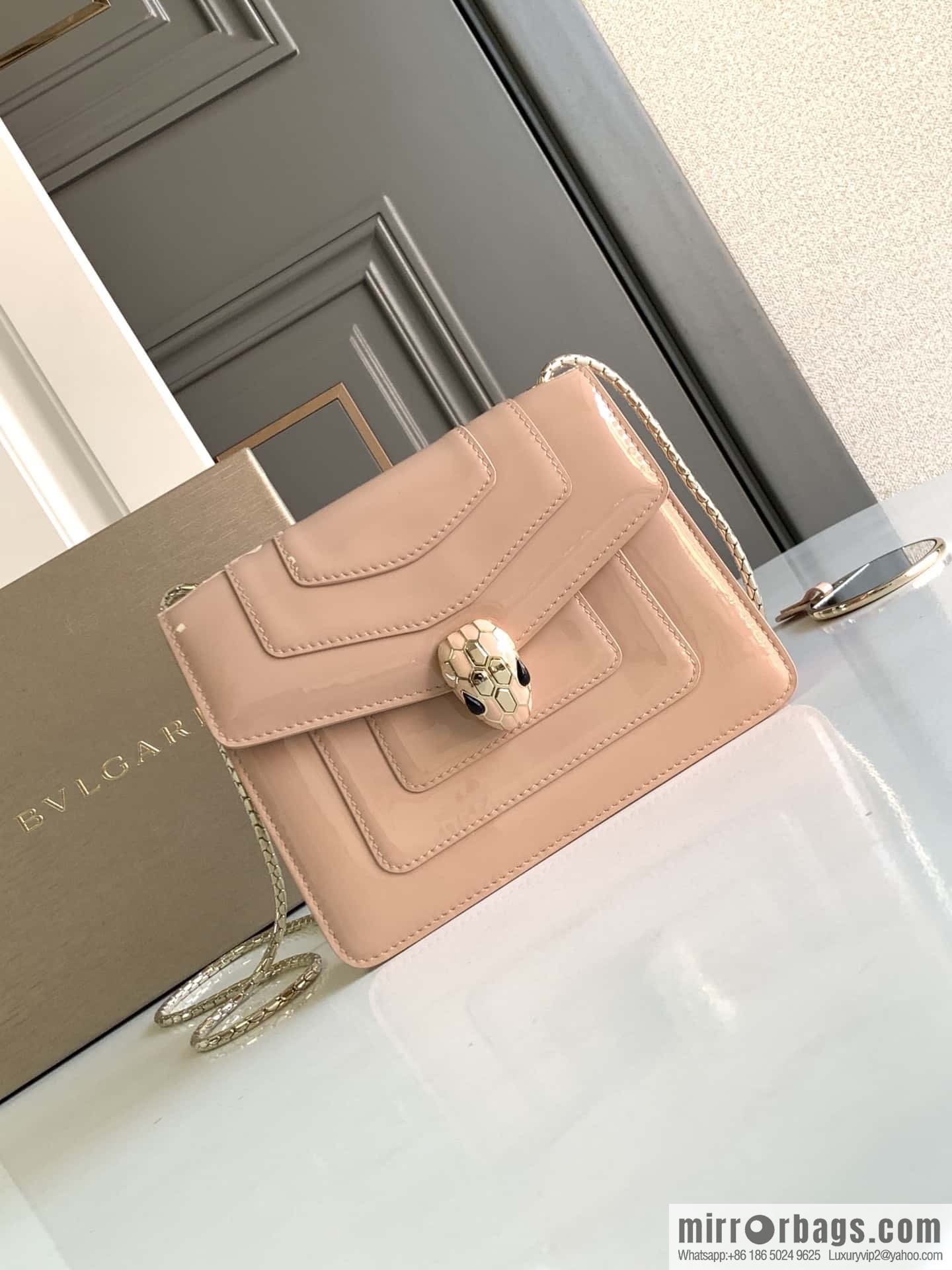 BVLGARI Bulgari SERPENTI FOREVER EAST-WEST Small Shoulder Bag 61879 pink 20CM