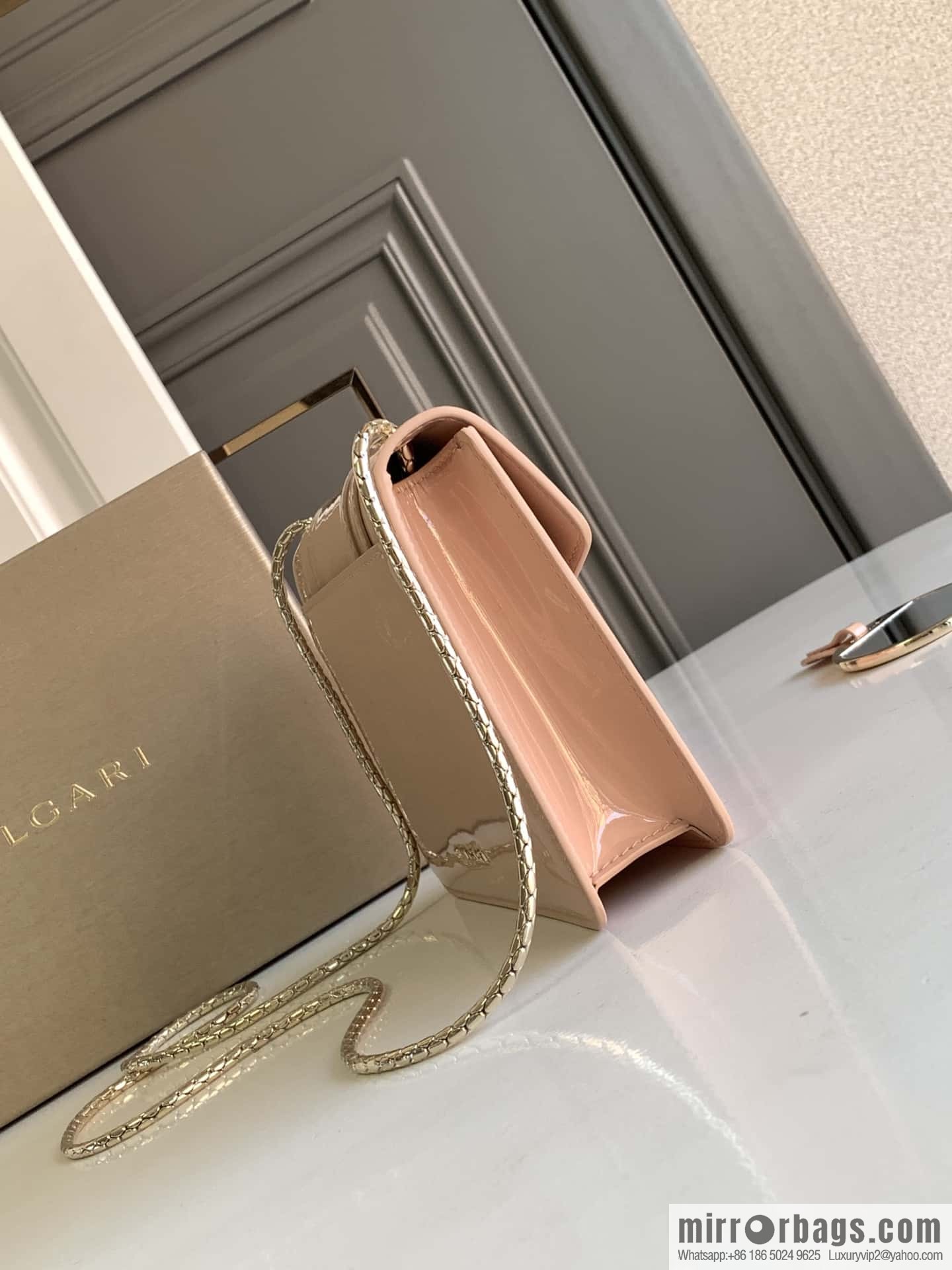 BVLGARI Bulgari SERPENTI FOREVER EAST-WEST Small Shoulder Bag 61879 pink 20CM