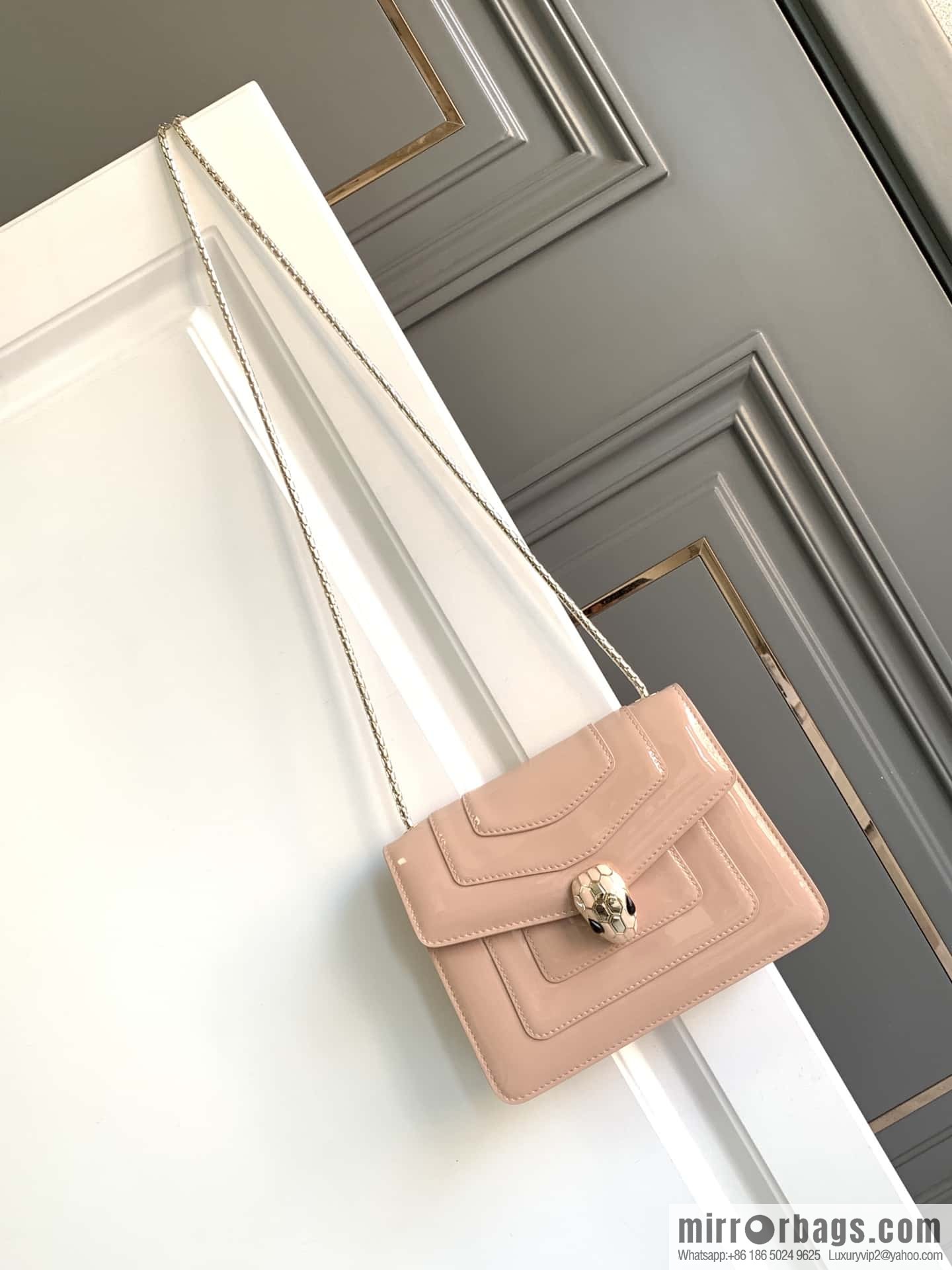 BVLGARI Bulgari SERPENTI FOREVER EAST-WEST Small Shoulder Bag 61879 pink 20CM