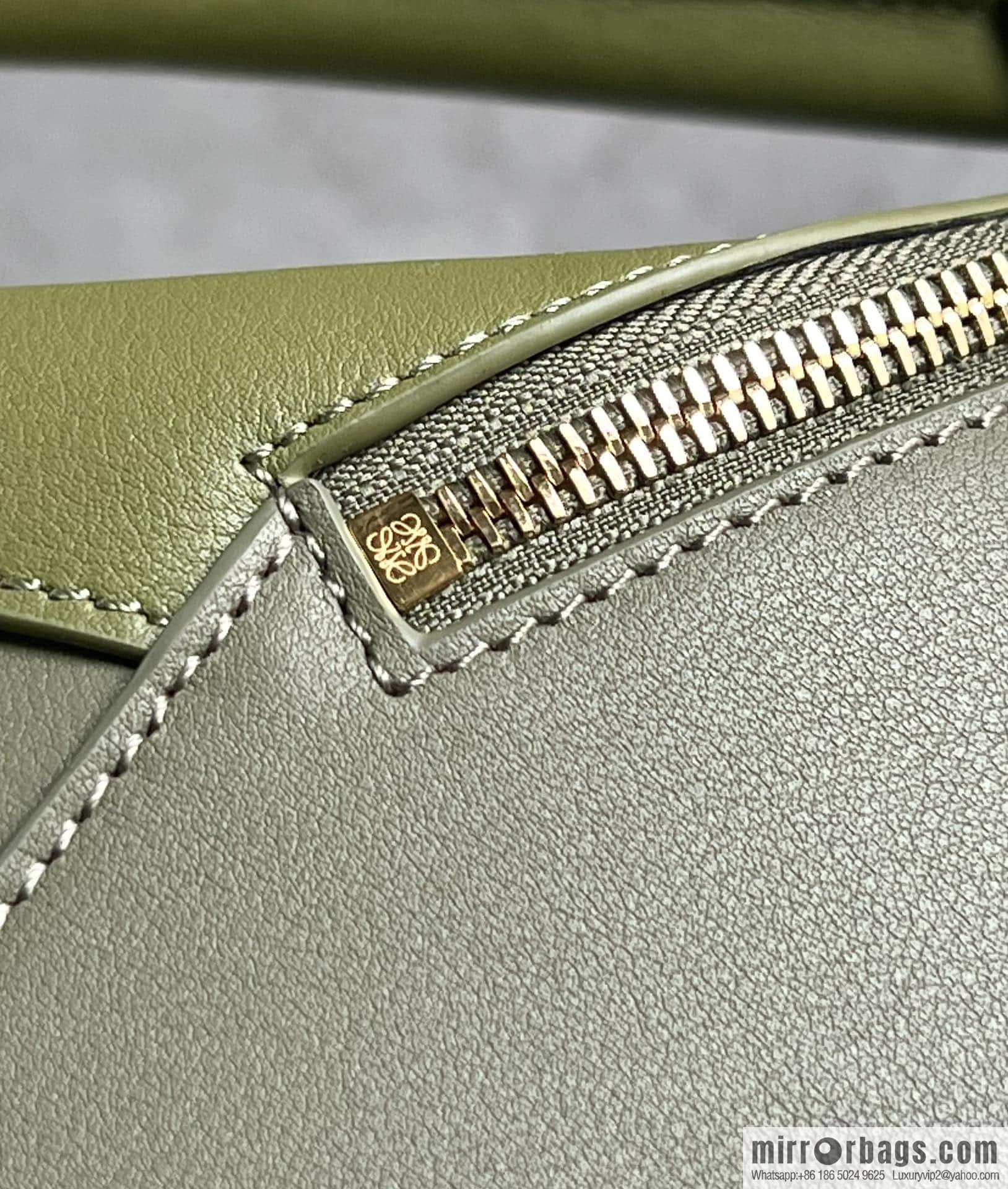 LOEWE puzzle geometric bag 24cm 0681 green spell