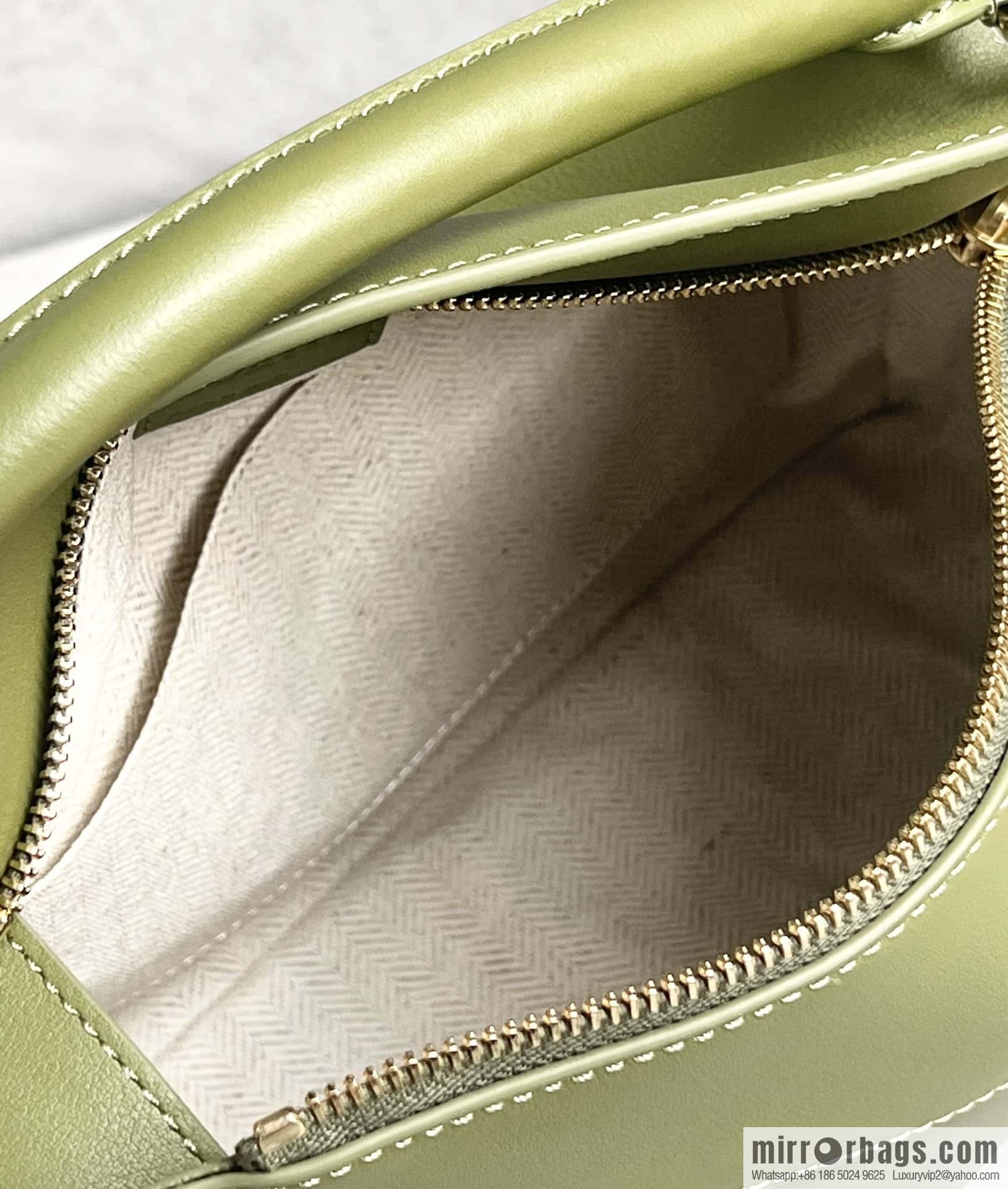 LOEWE puzzle geometric bag 24cm 0681 green spell