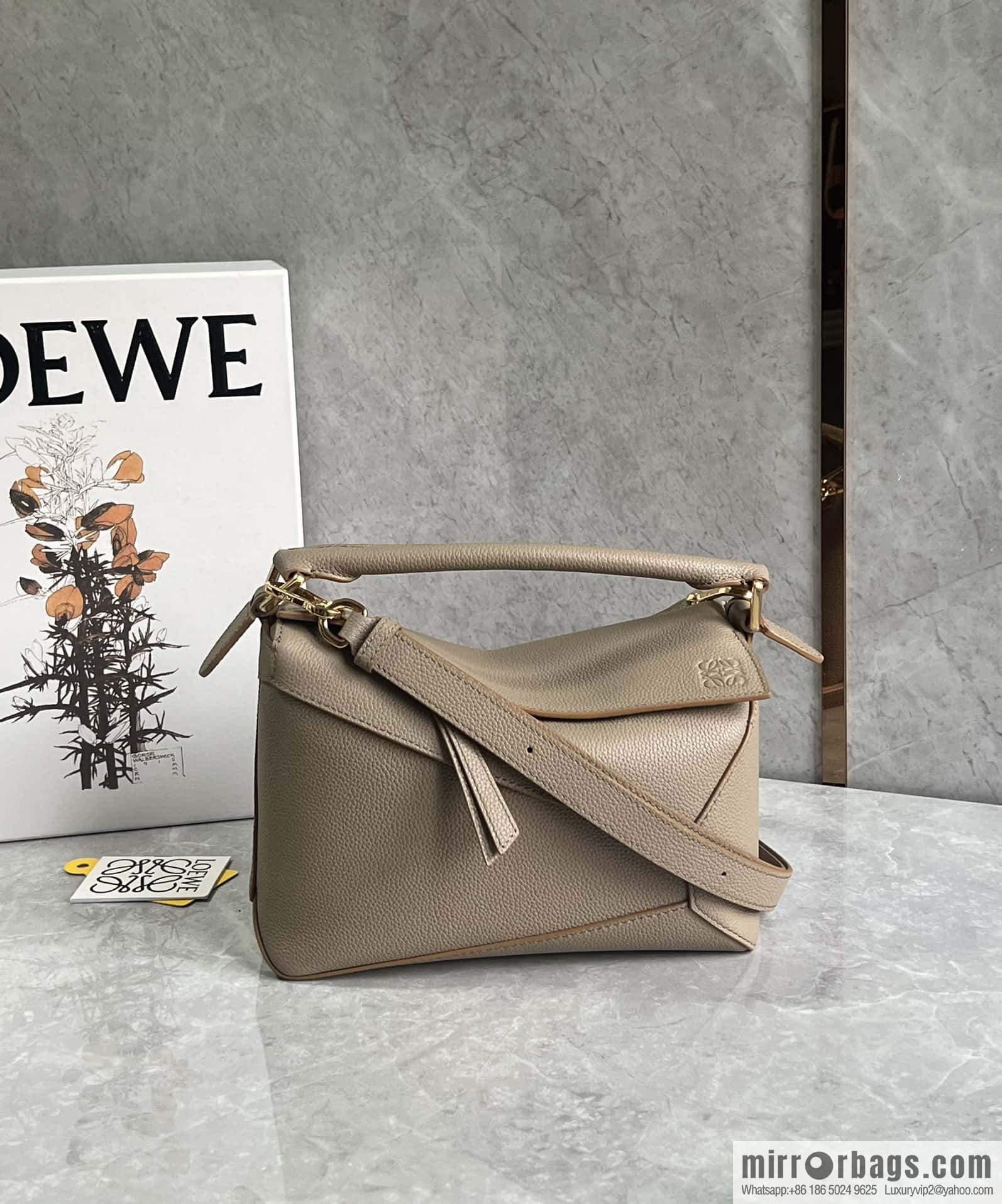 LOEWE puzzle geometric bag 24cm 0681 sand patchwork