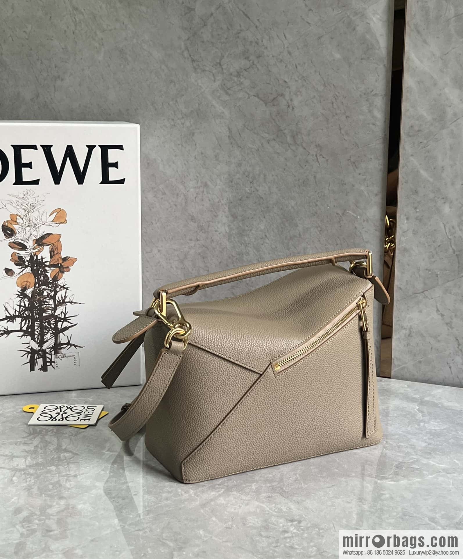 LOEWE puzzle geometric bag 24cm 0681 sand patchwork