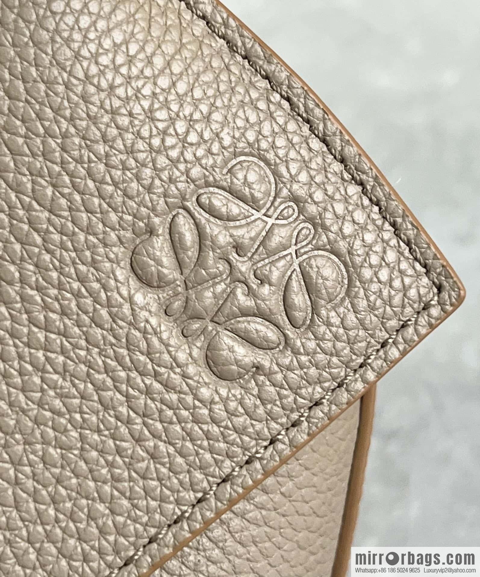 LOEWE puzzle geometric bag 24cm 0681 sand patchwork