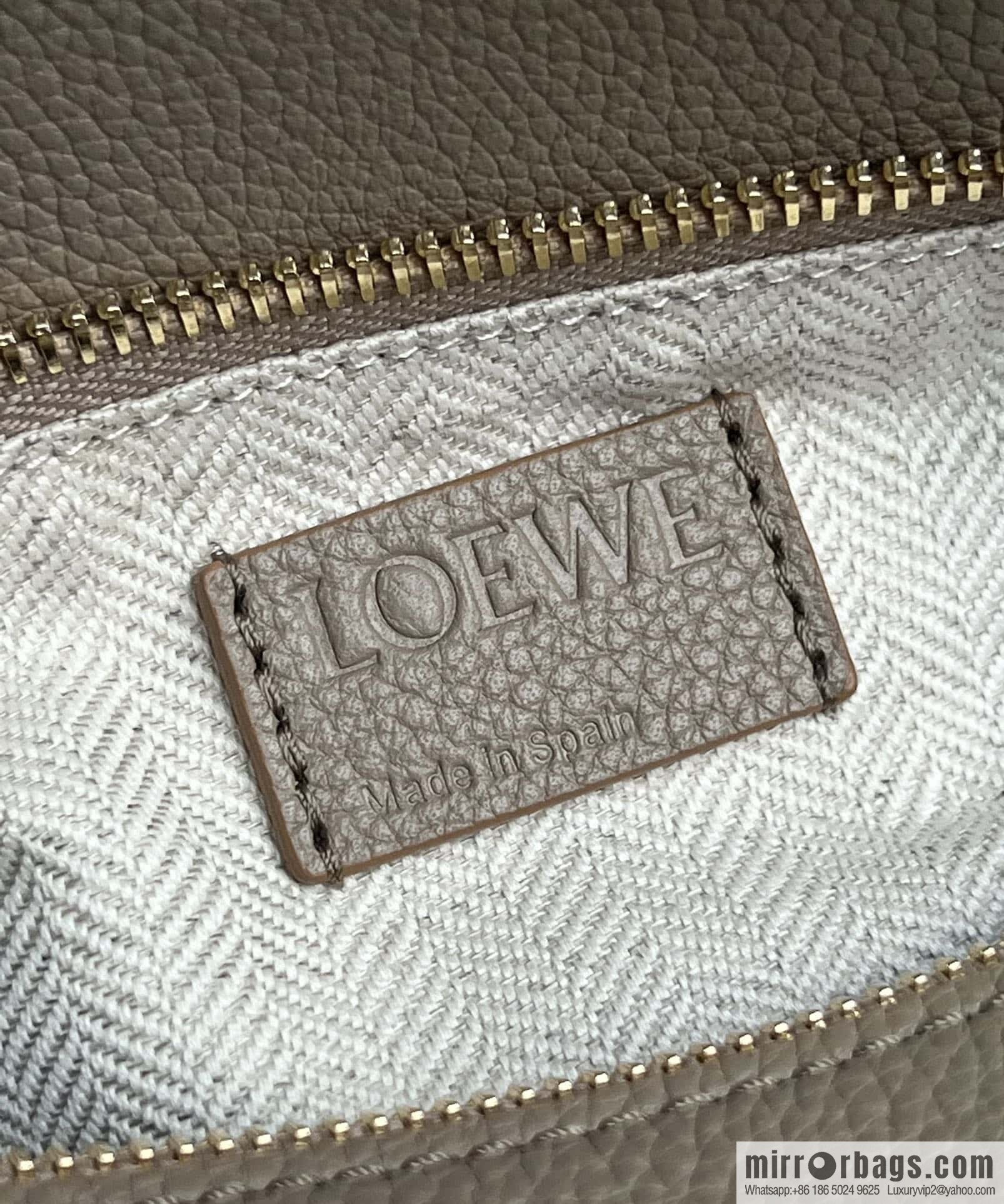 LOEWE puzzle geometric bag 24cm 0681 sand patchwork