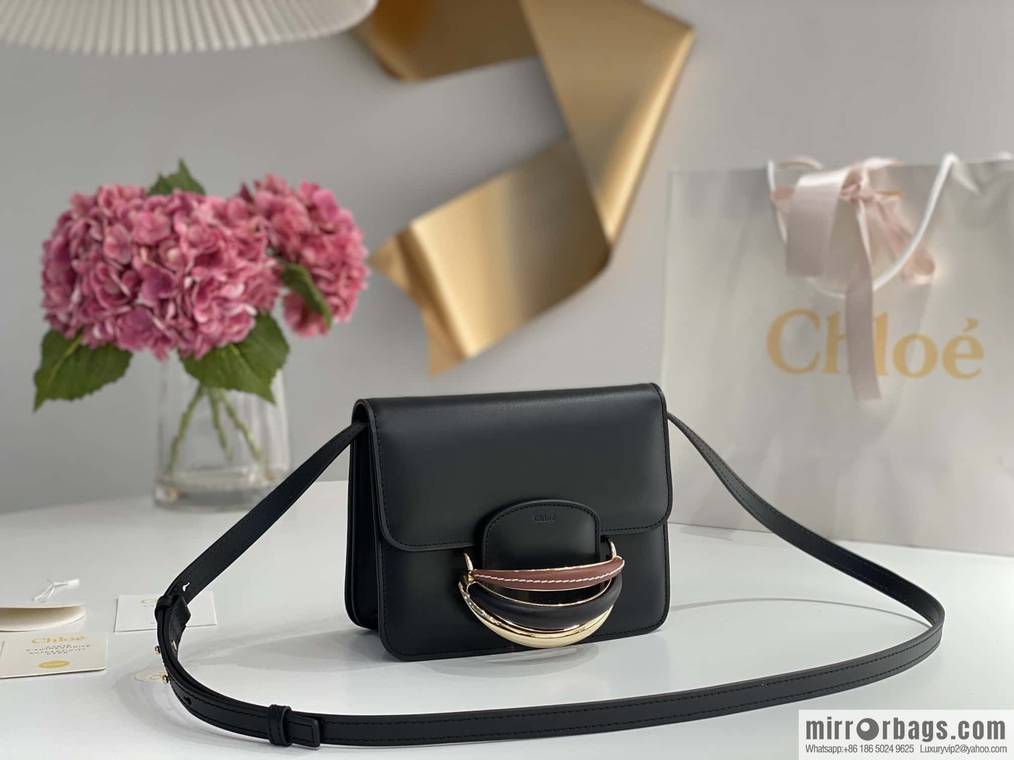 Chloe Kattie bracelet bag black