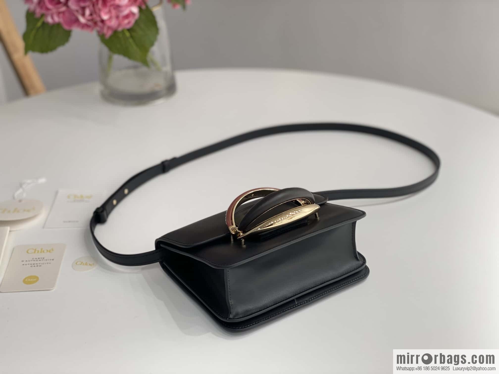 Chloe Kattie bracelet bag black