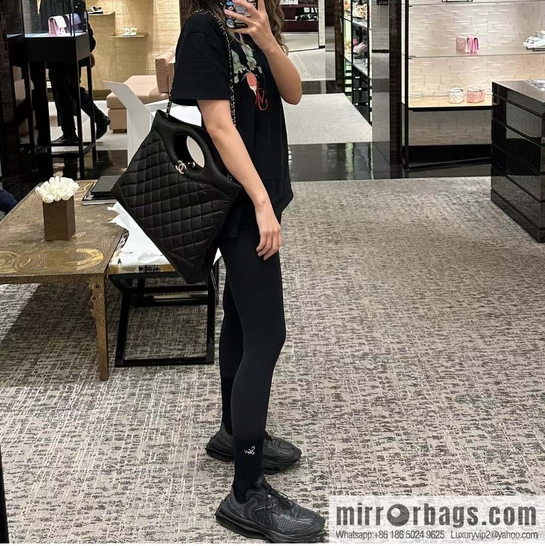 CHANEL Advanced Handicraft 31bag large black AS1010