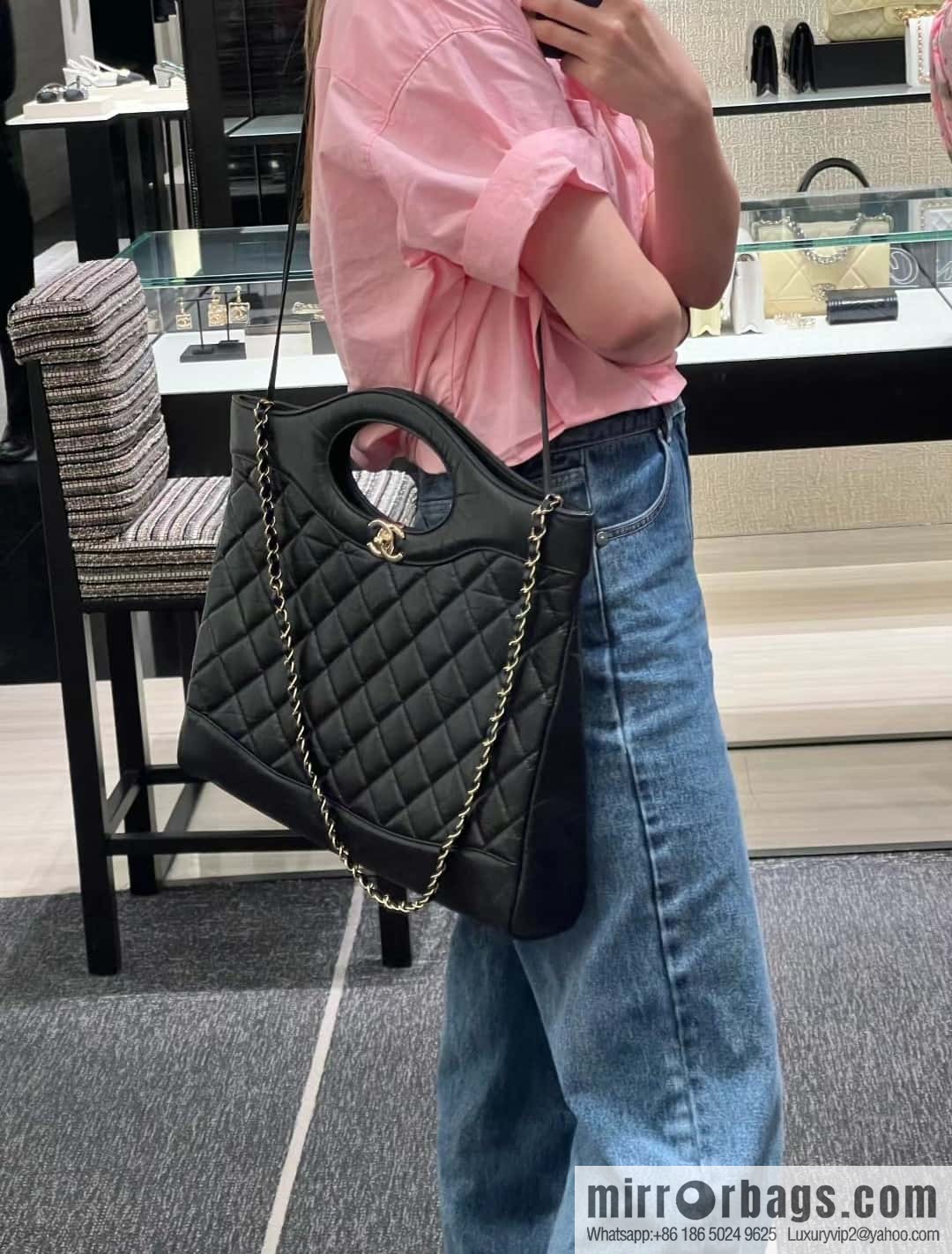 CHANEL Advanced Handicraft 31bag large black AS1010