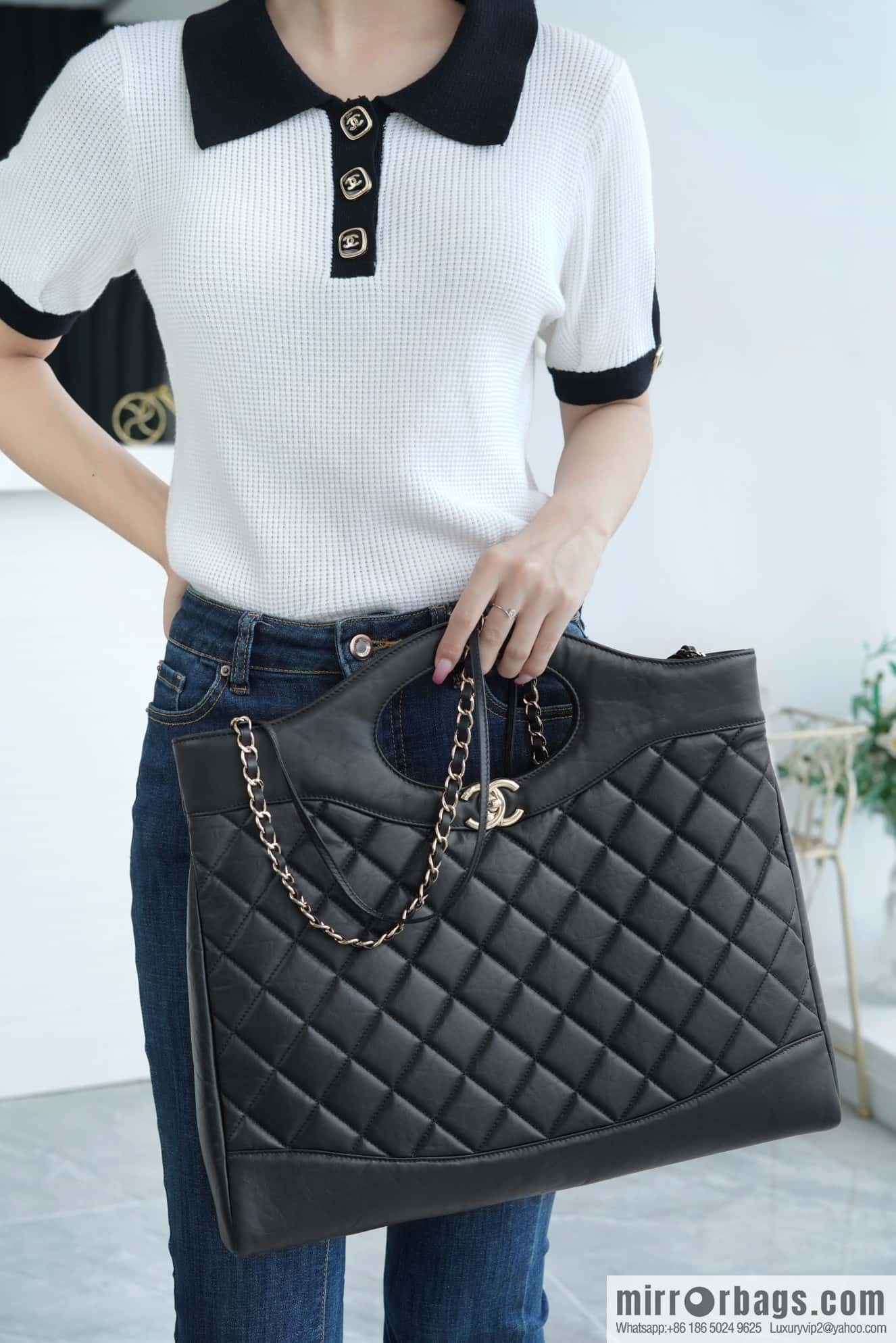 CHANEL Advanced Handicraft 31bag large black AS1010