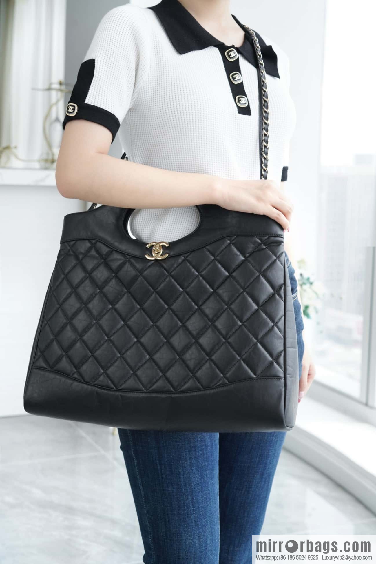 CHANEL Advanced Handicraft 31bag large black AS1010