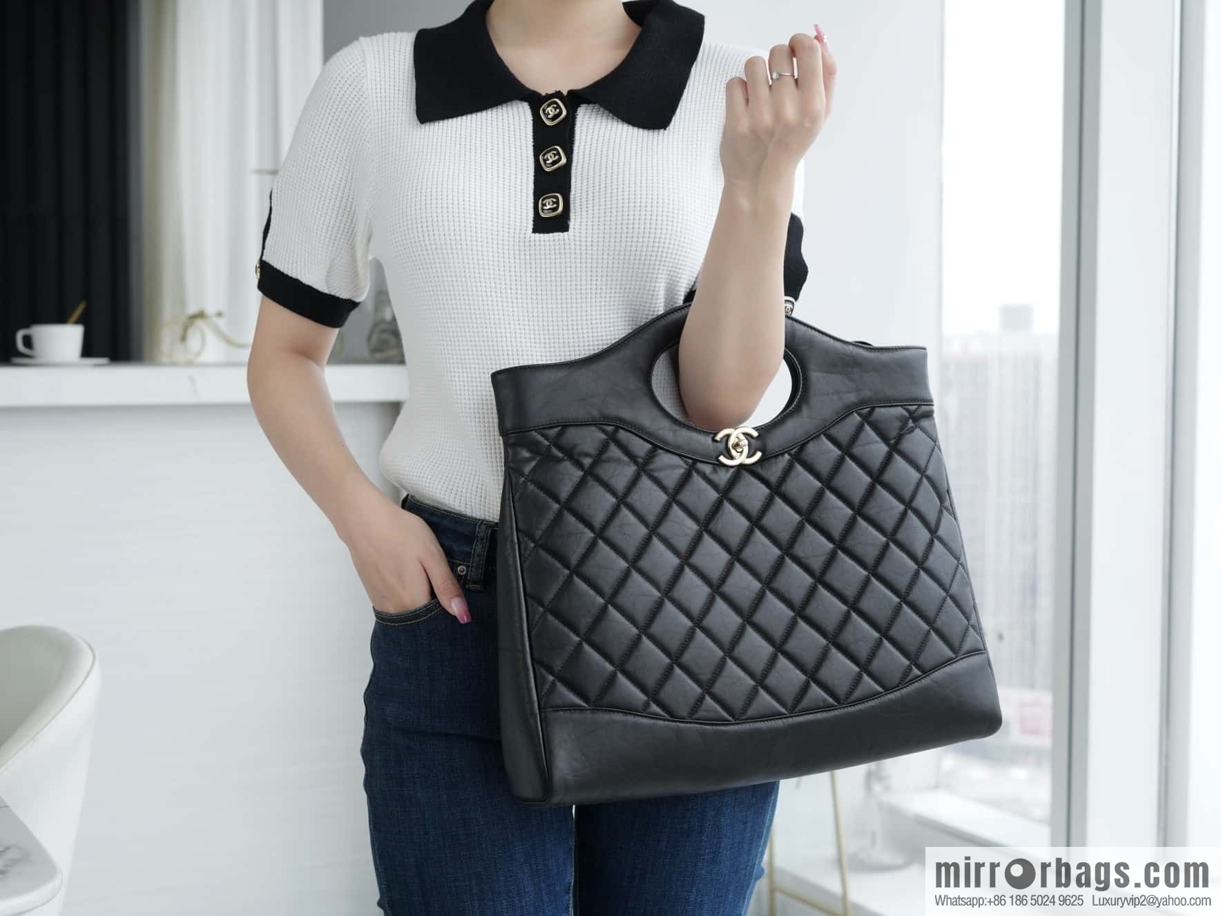 CHANEL Advanced Handicraft 31bag large black AS1010