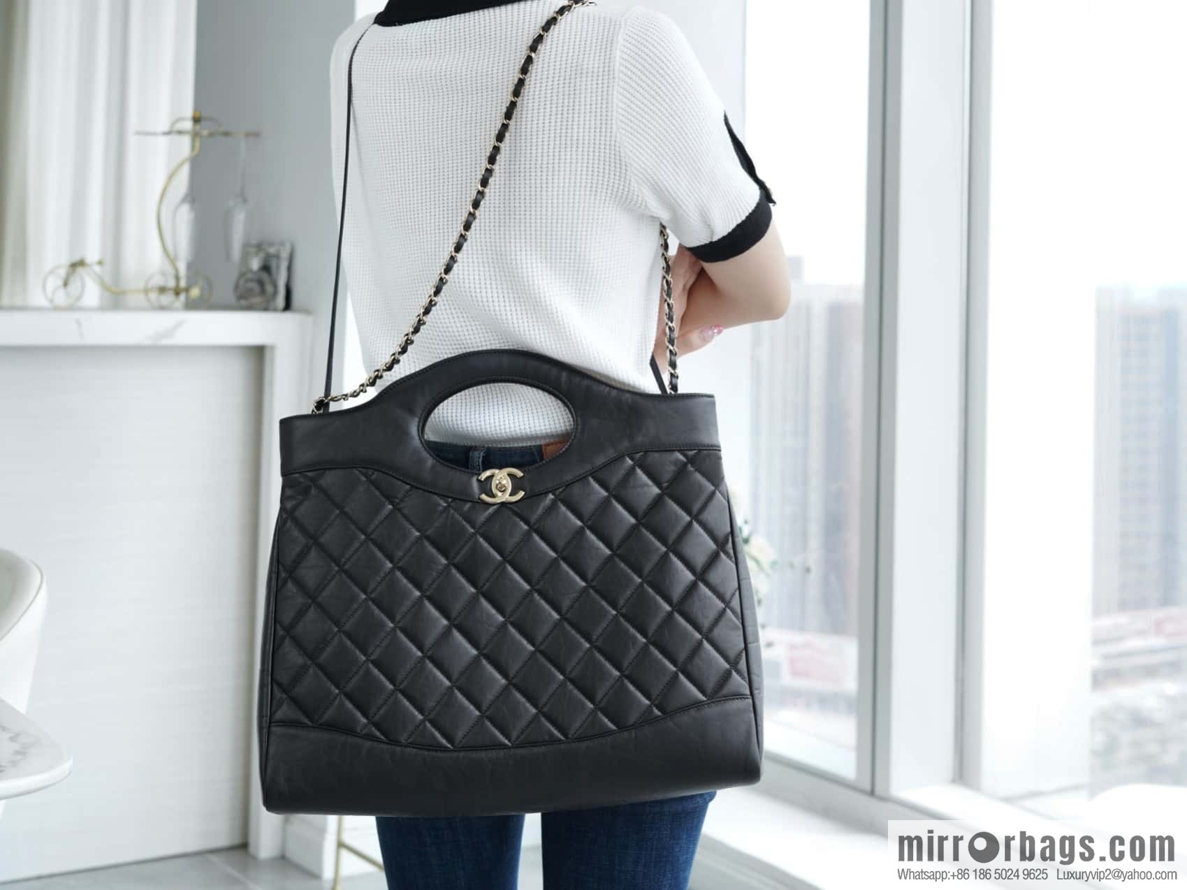 CHANEL Advanced Handicraft 31bag large black AS1010