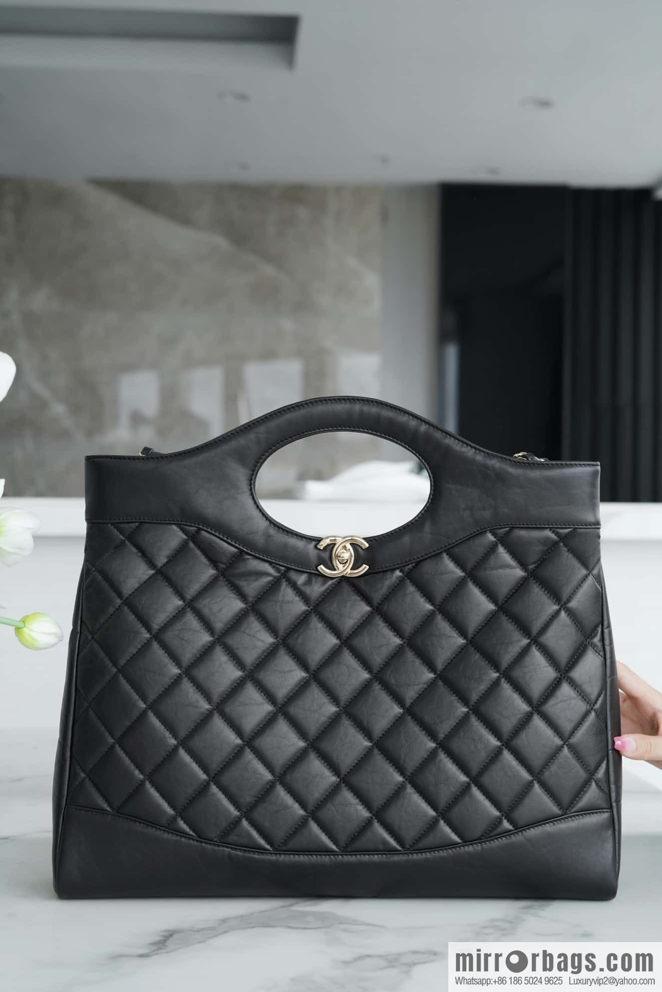 CHANEL Advanced Handicraft 31bag large black AS1010