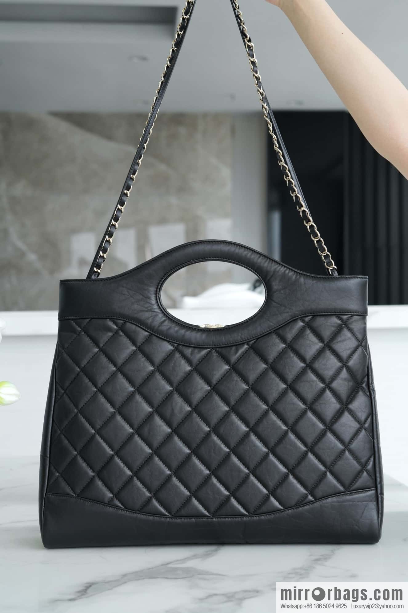CHANEL Advanced Handicraft 31bag large black AS1010