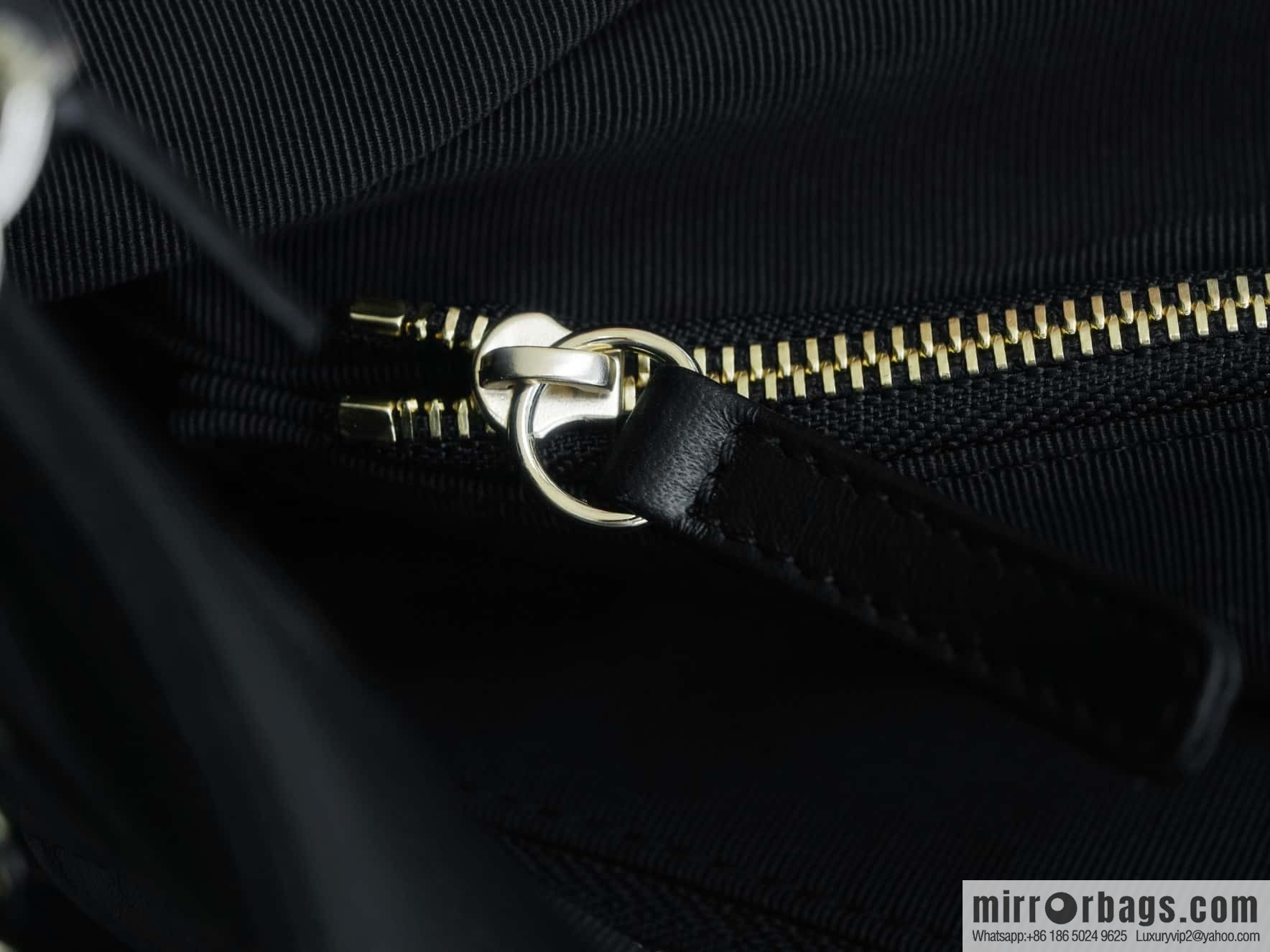 CHANEL Advanced Handicraft 31bag large black AS1010