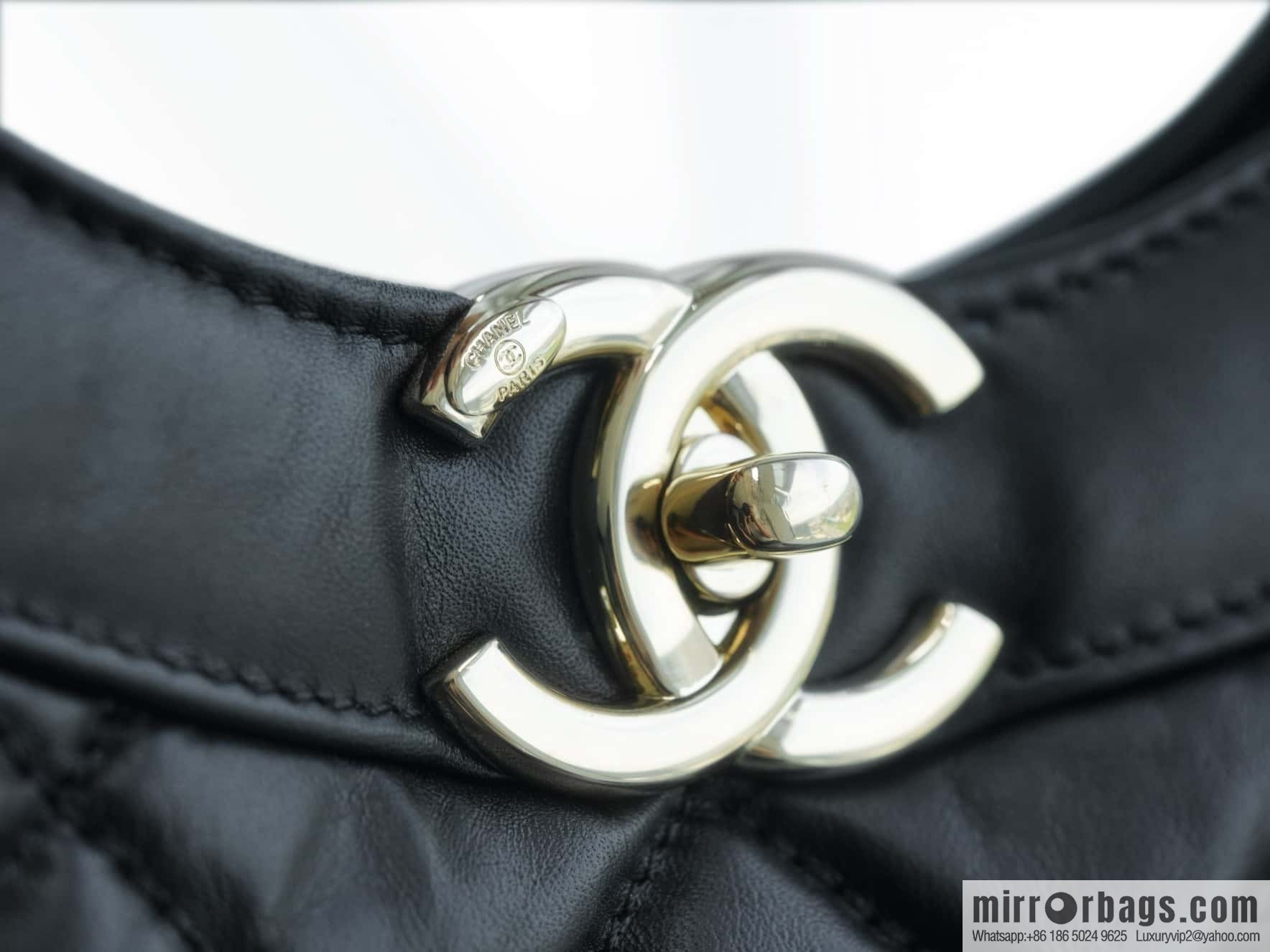 CHANEL Advanced Handicraft 31bag large black AS1010