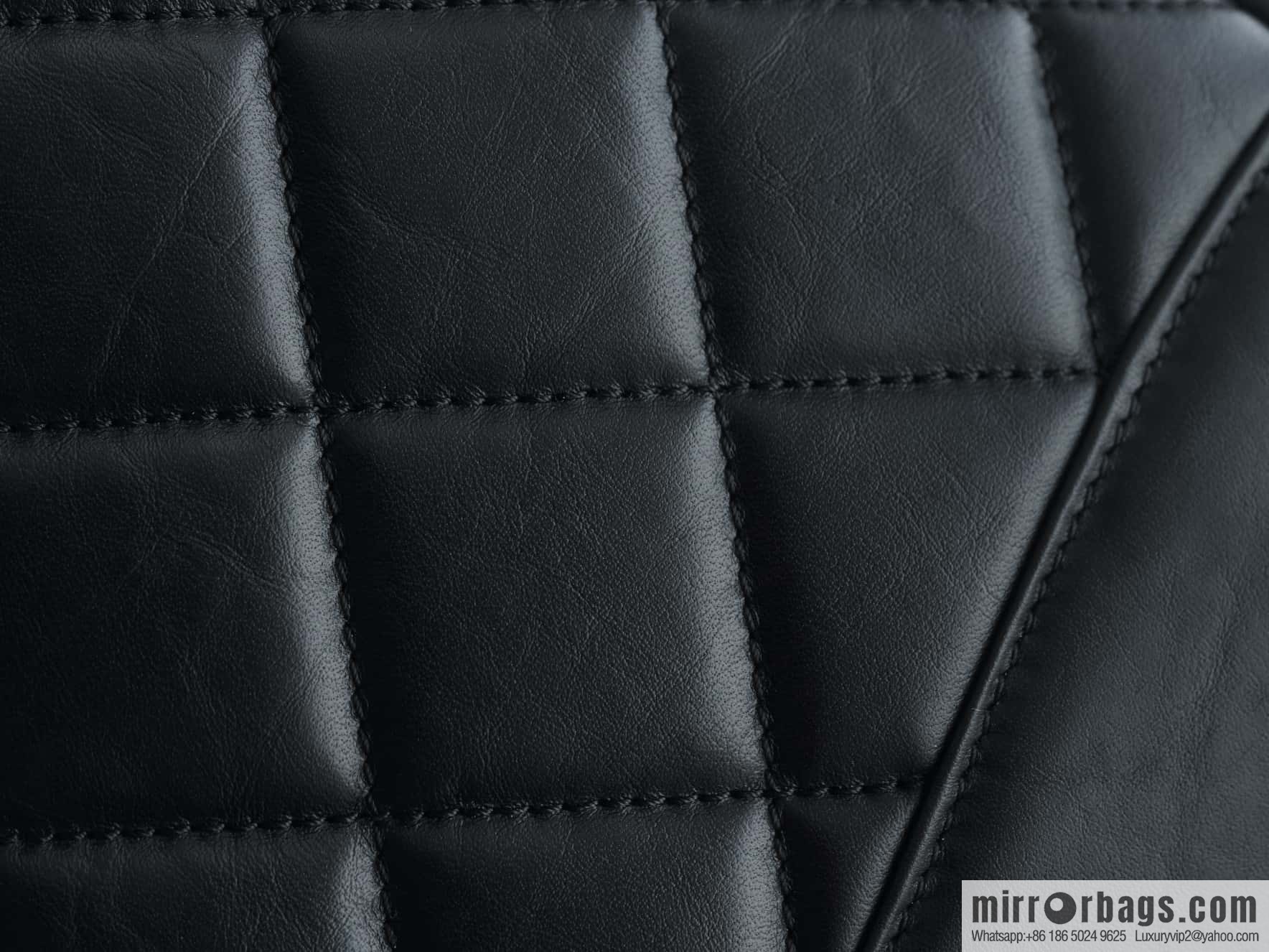 CHANEL Advanced Handicraft 31bag large black AS1010