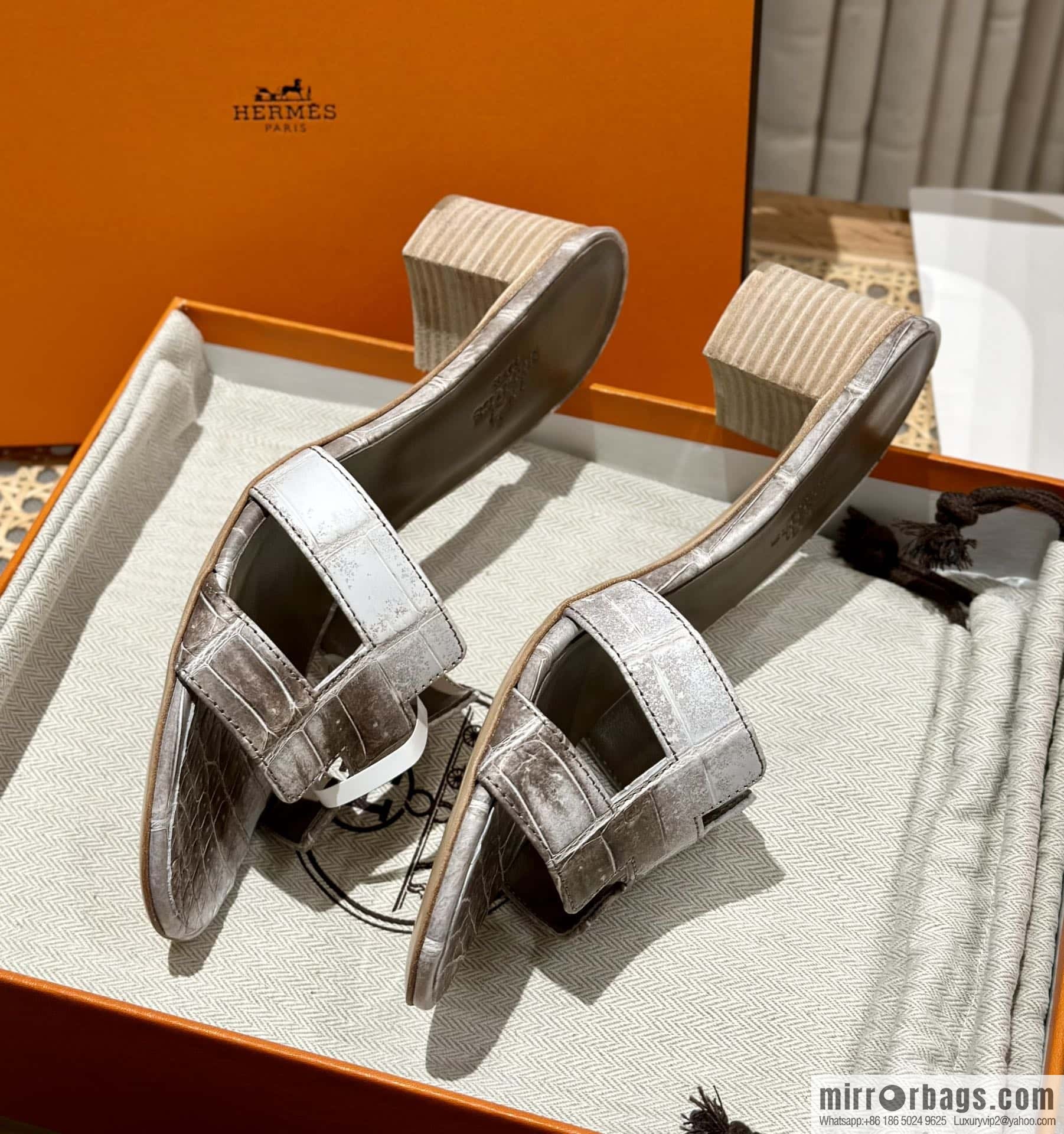 Hermès Crocodile 🐊 slippers